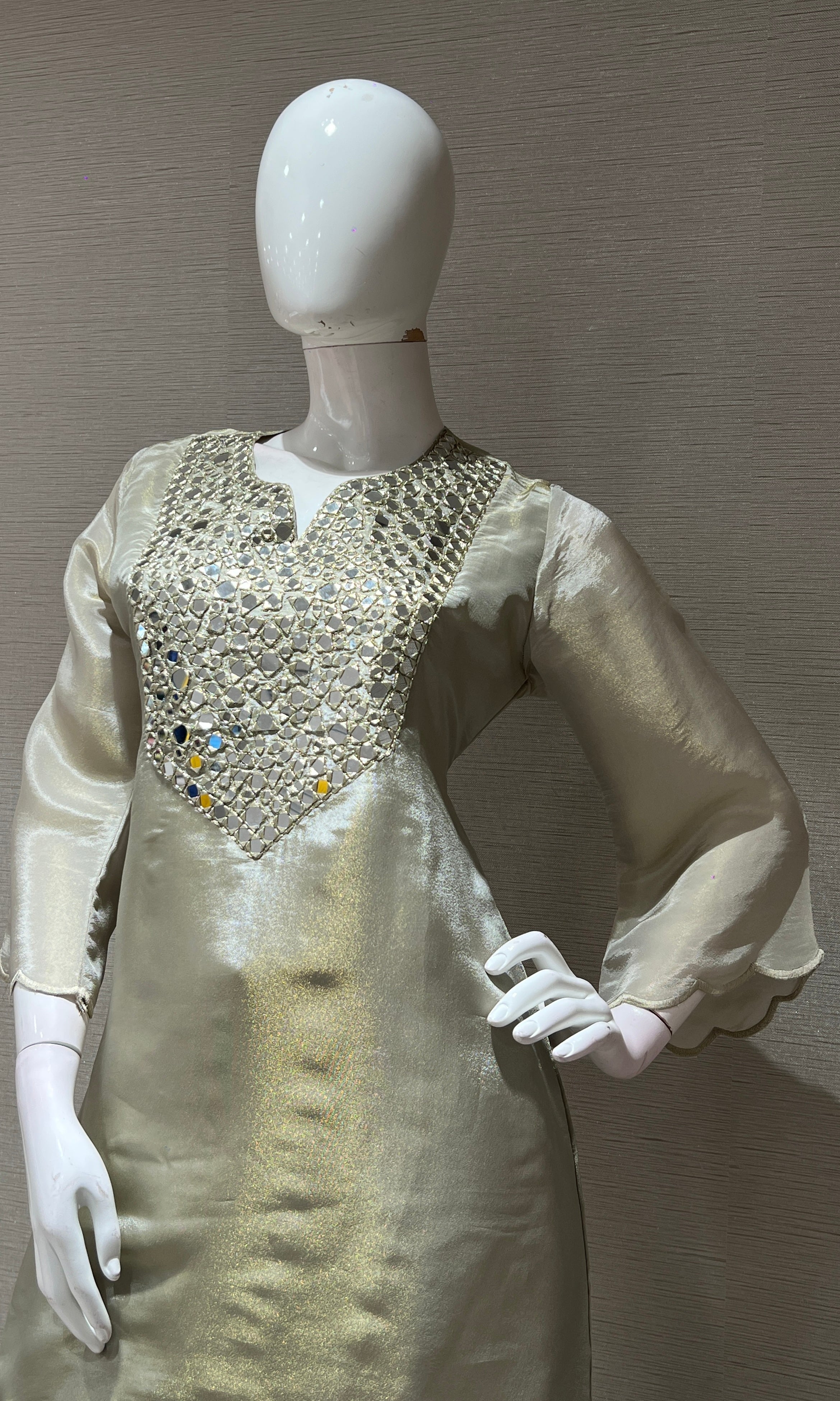 GREY MIRROR EMBELLISHED CORD SET