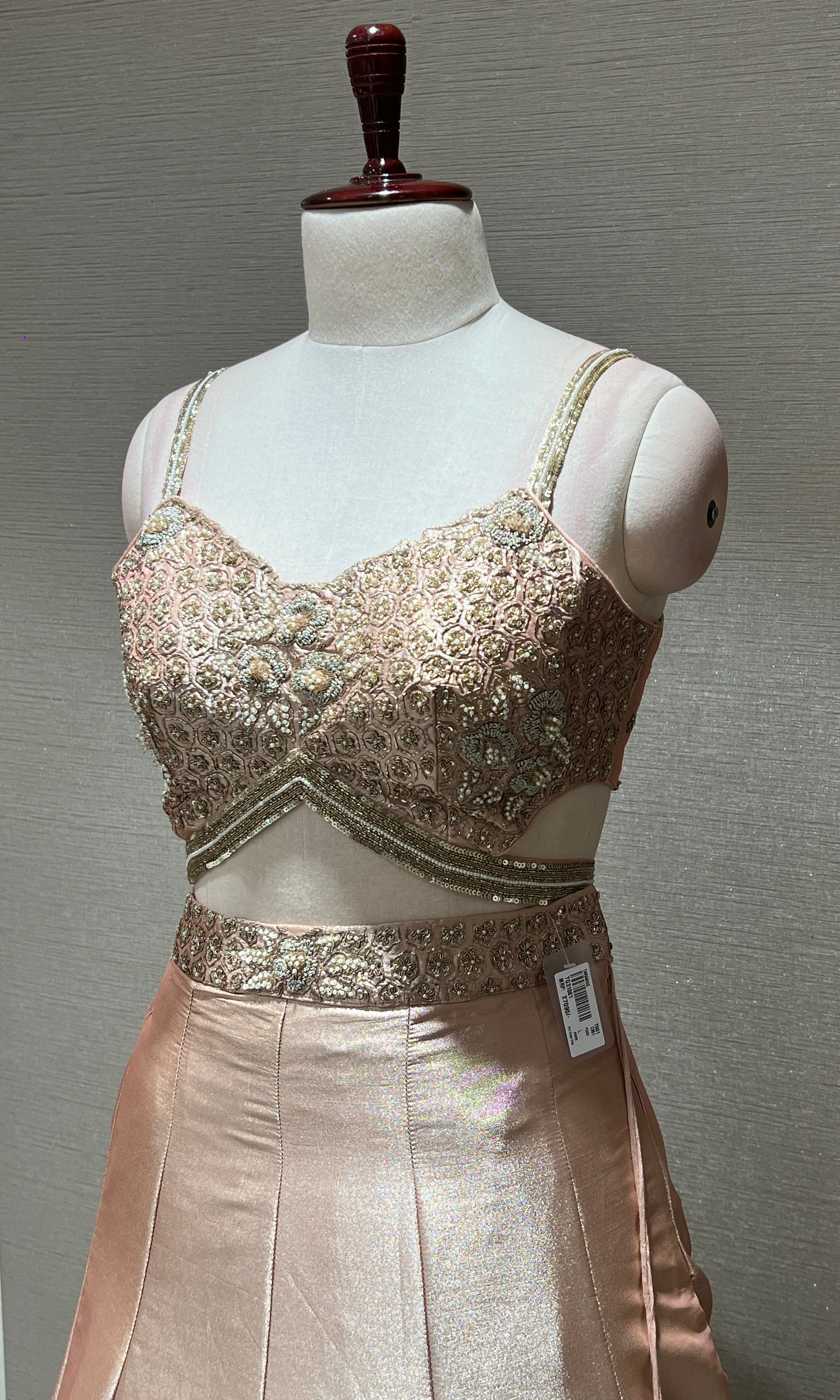 rose gold lehenga with banarasi duppatta