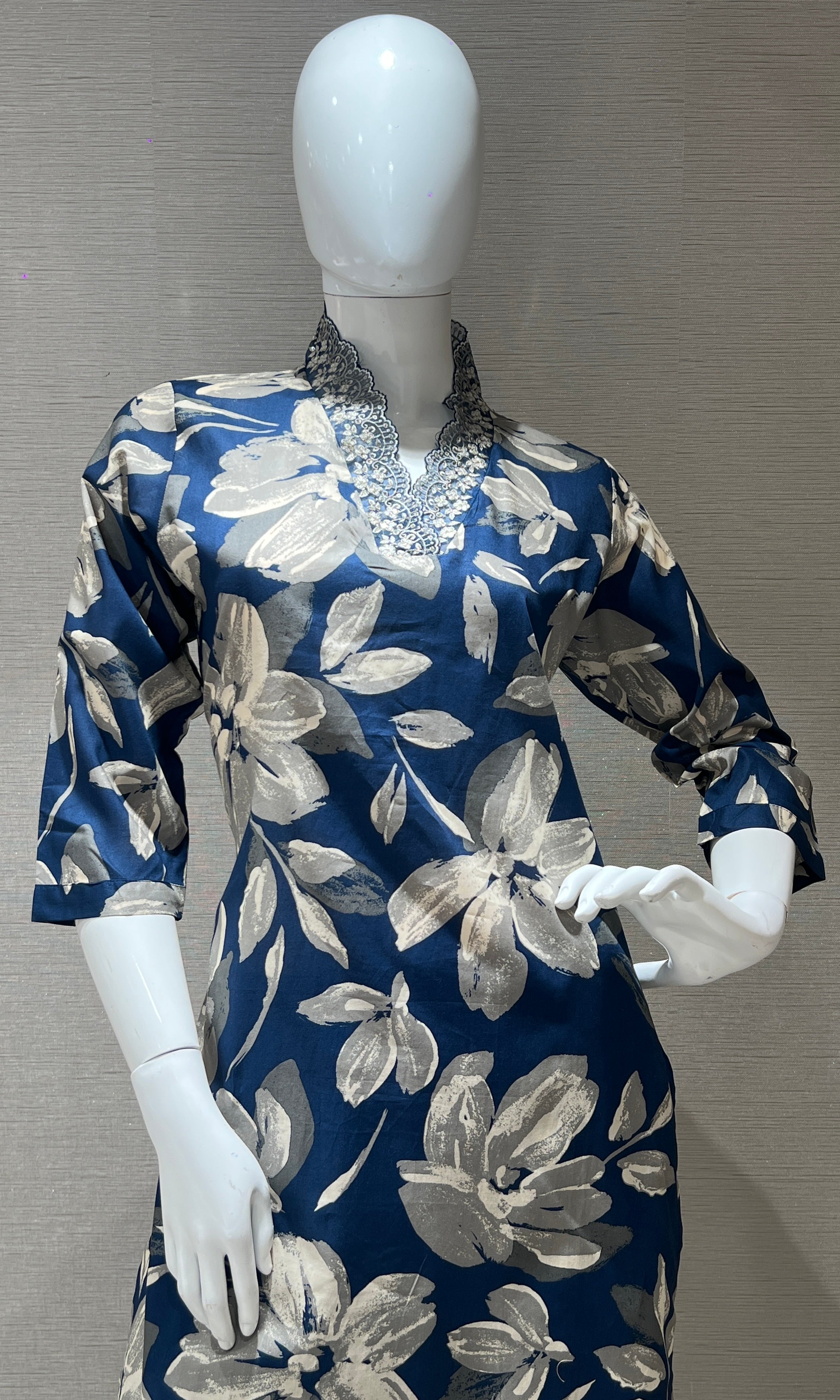 Elegent Blue floral print kurta set
