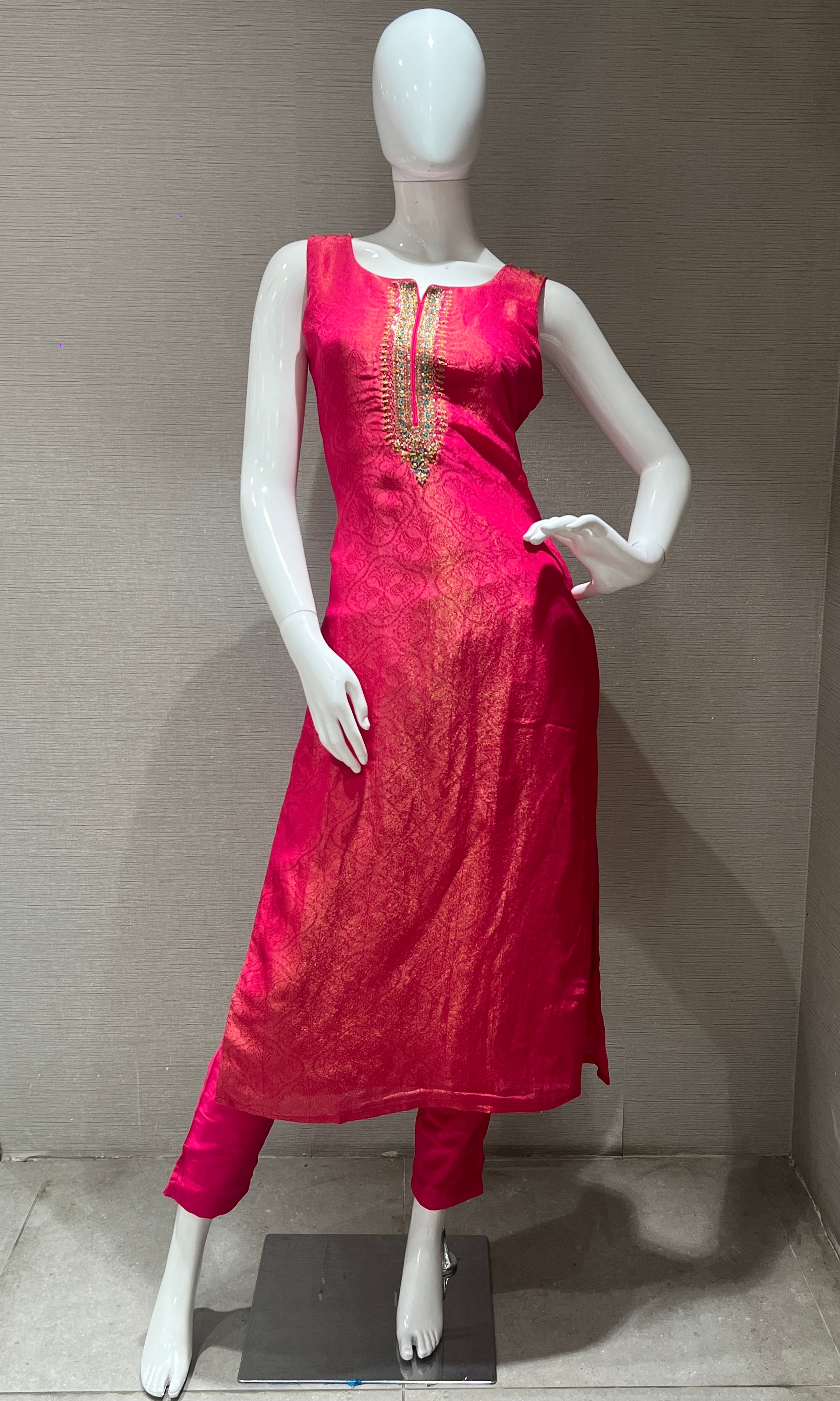 Pink kurta set with banarasi dupatta