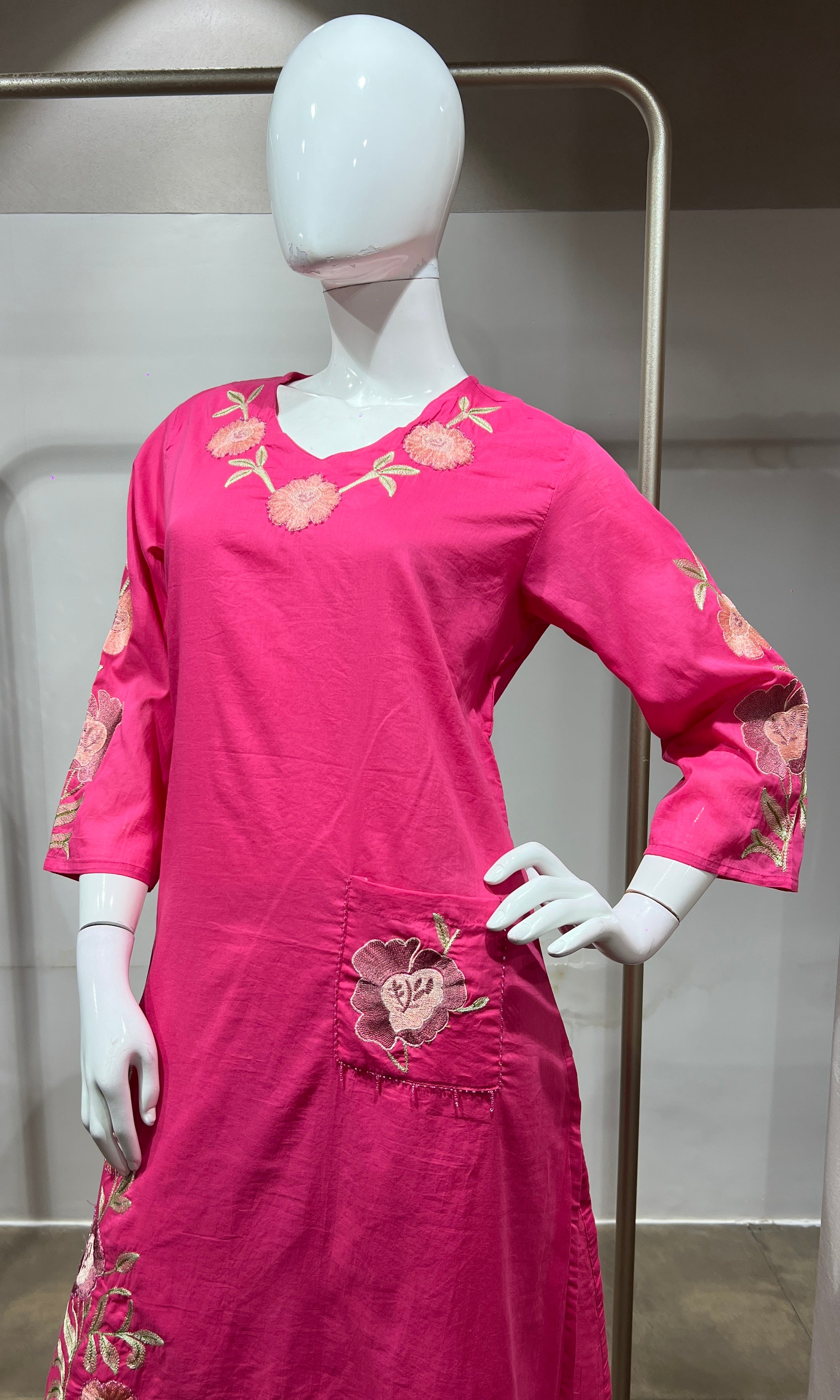 PINK Silk Kurta set with Rose Embroidery