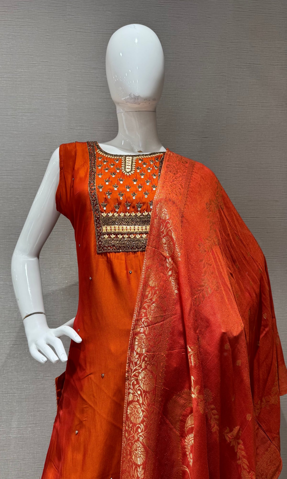 RUST SILK ETHNIC KURTA SET WITH BANARASI DUPATTA