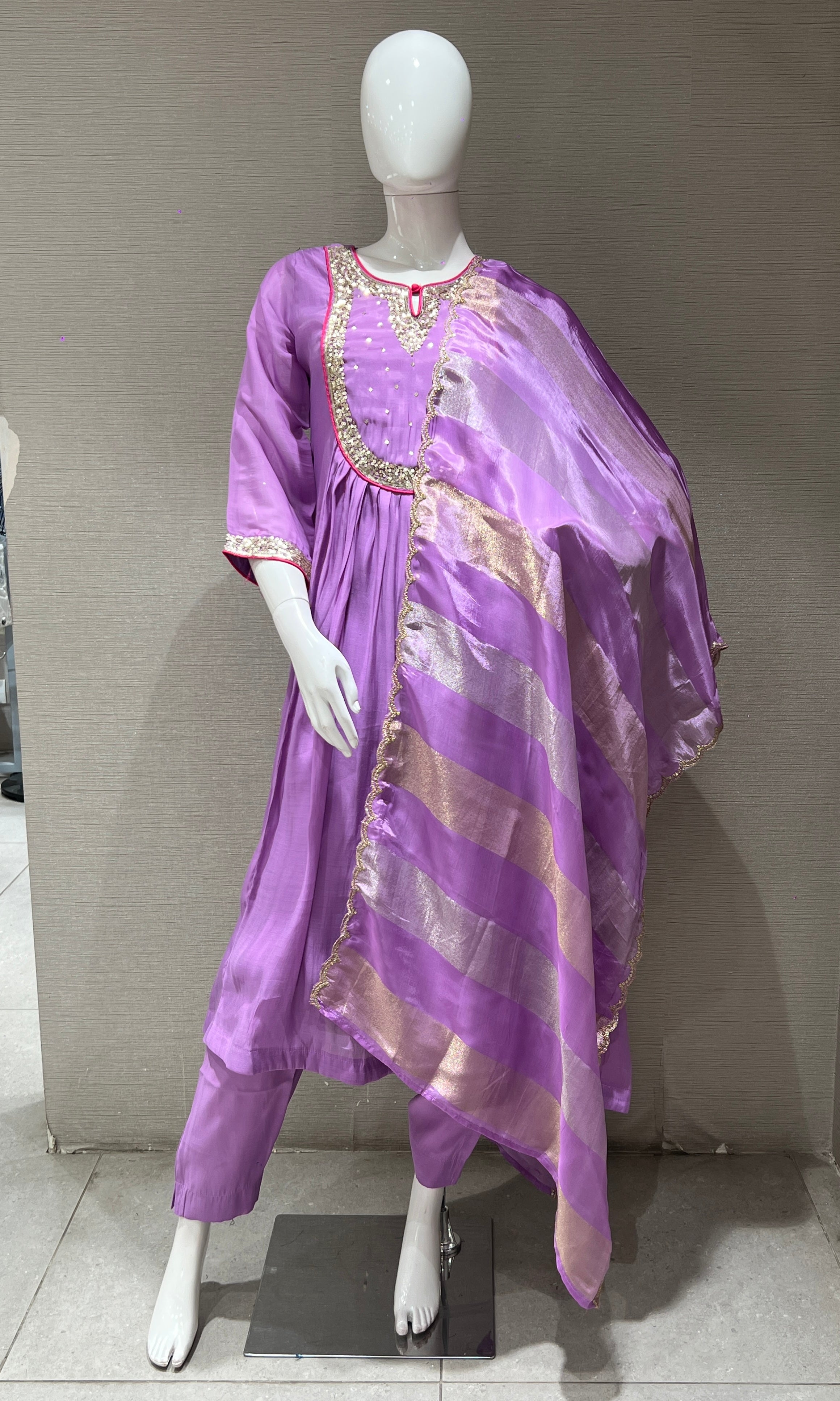 lavender kurta set with purple and gold dupatta