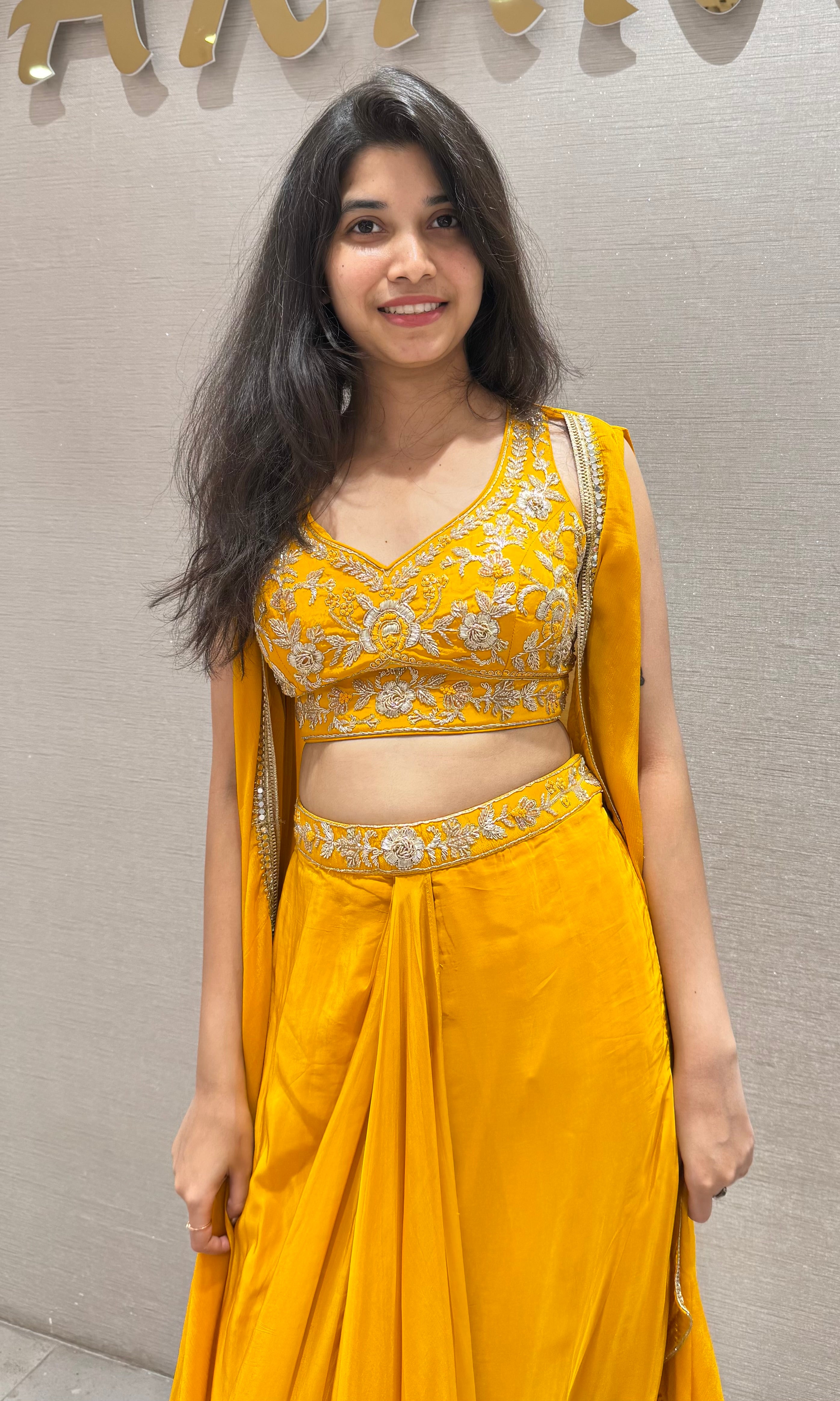 YELLOW EMBROIDERED BLOUSE WITH SKIRT