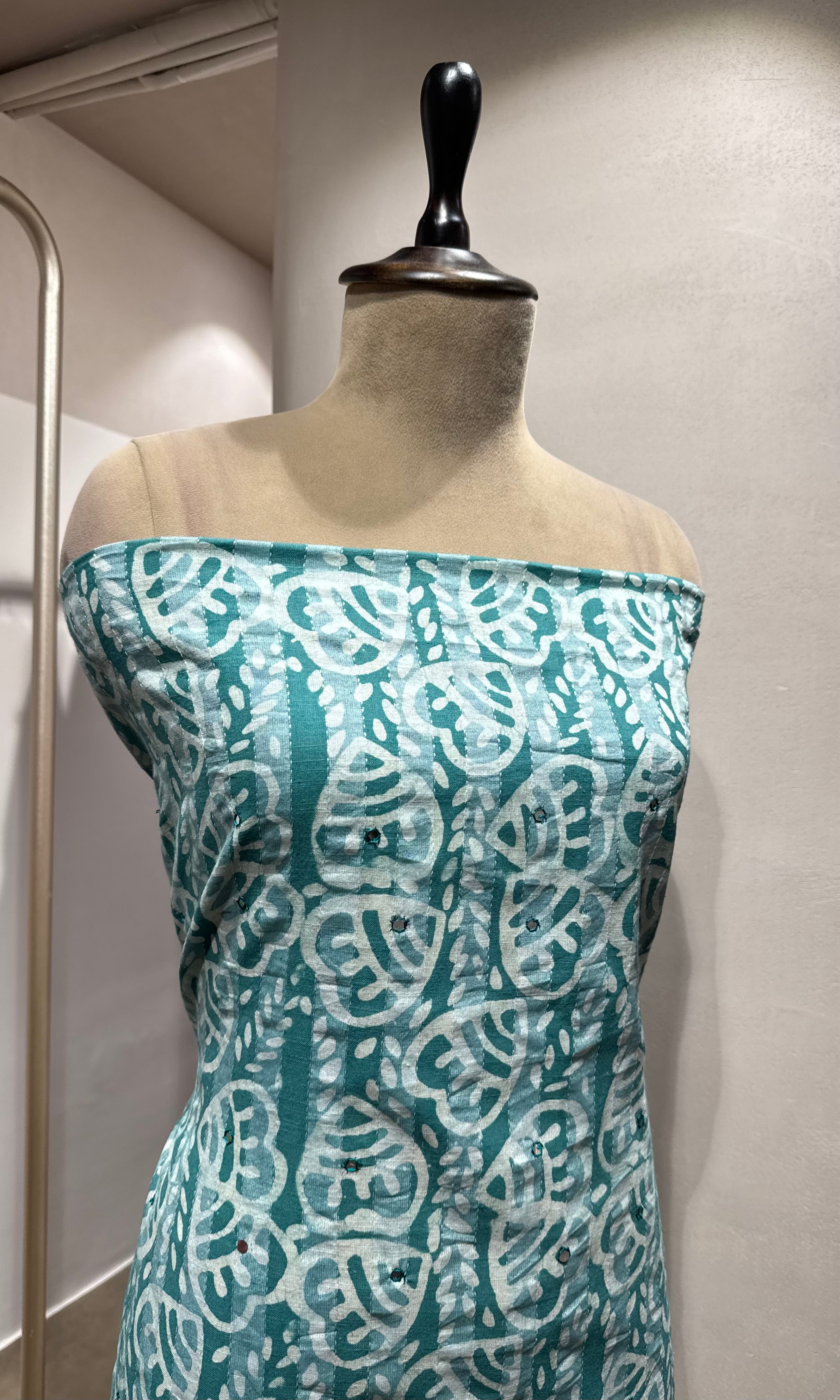 GREEN ETHNIC PRINTED DRESS MATERIAL