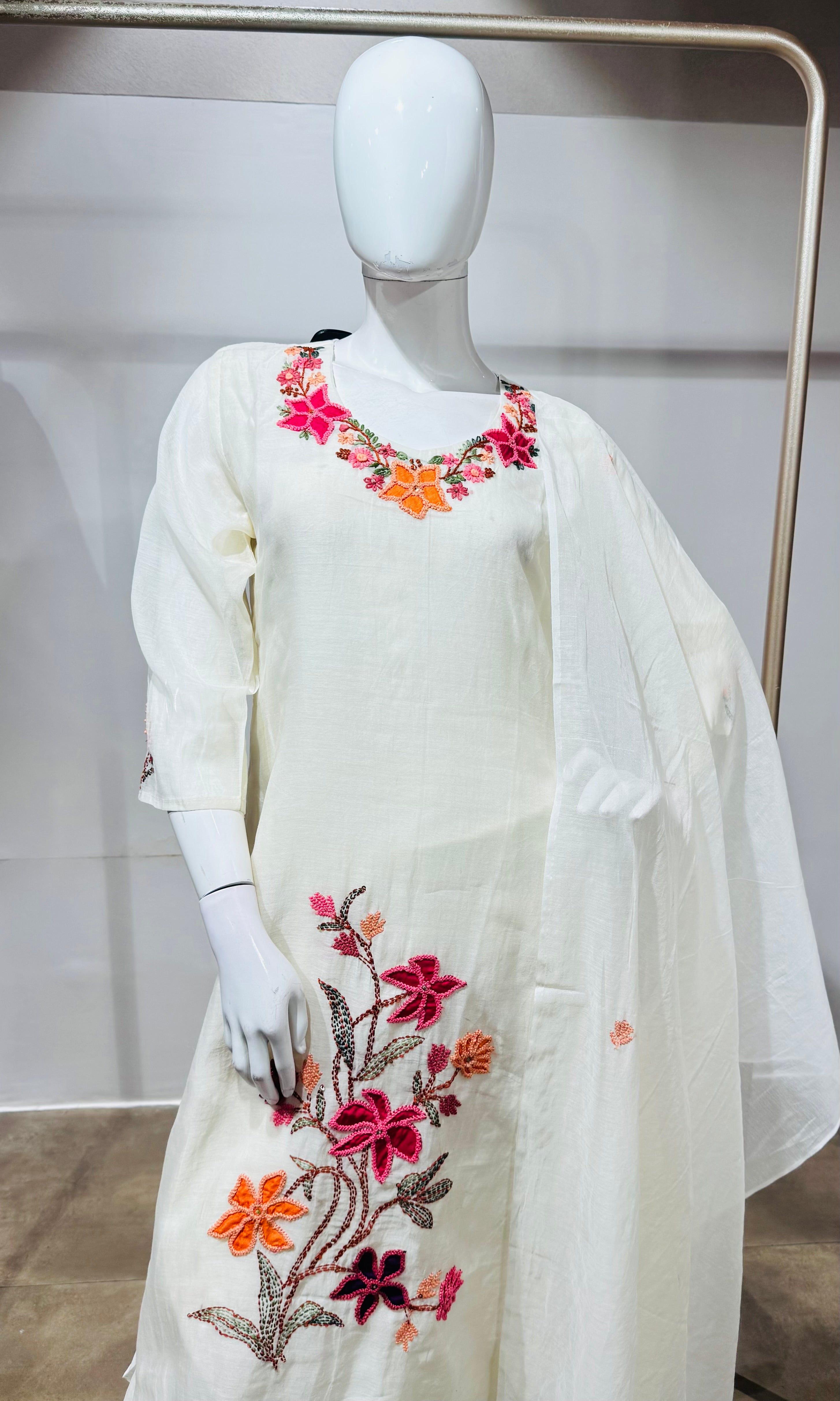 White Cotton Kurta Set with Botanical Embroidery