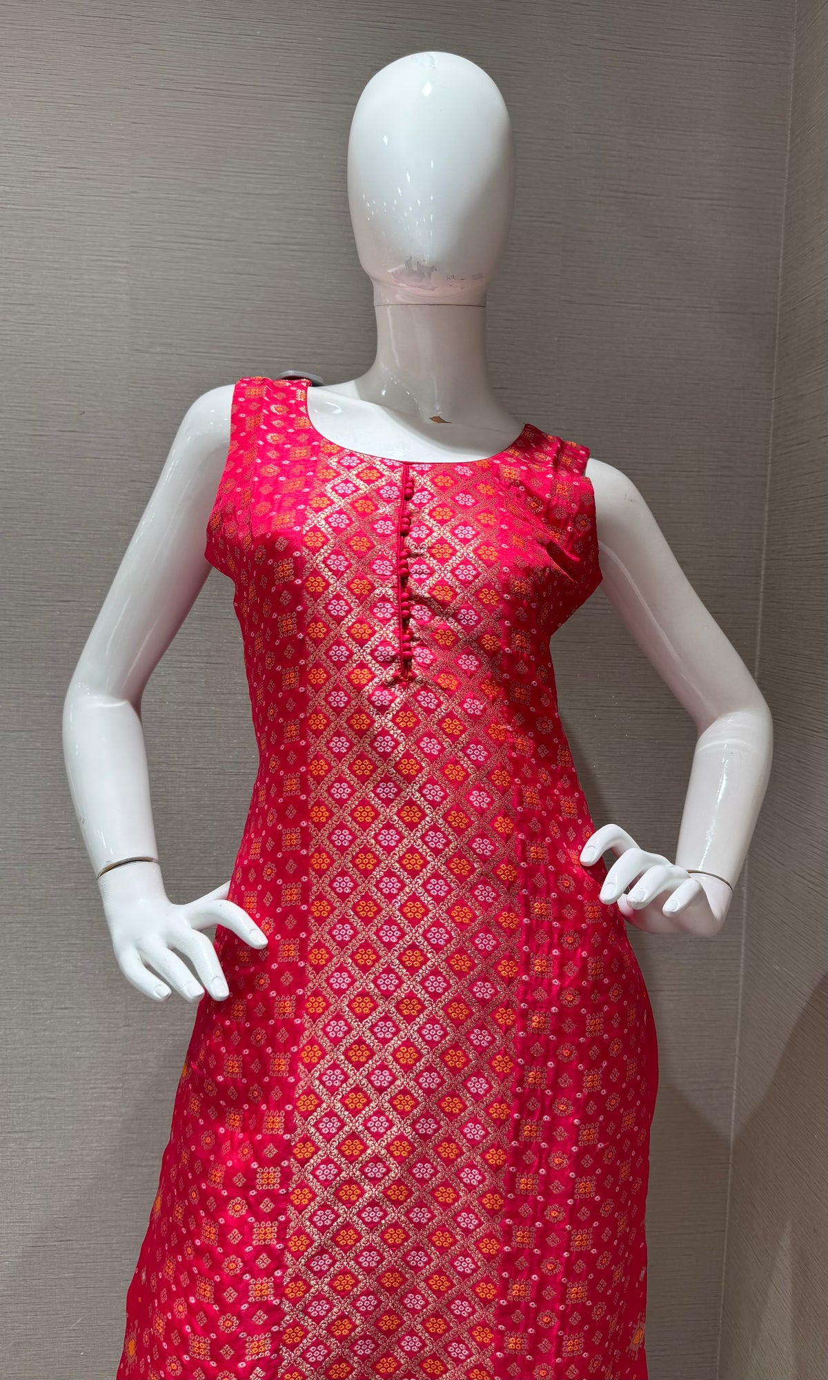 RANI Banarasi silk Kurta Set with Gold border Dupatta