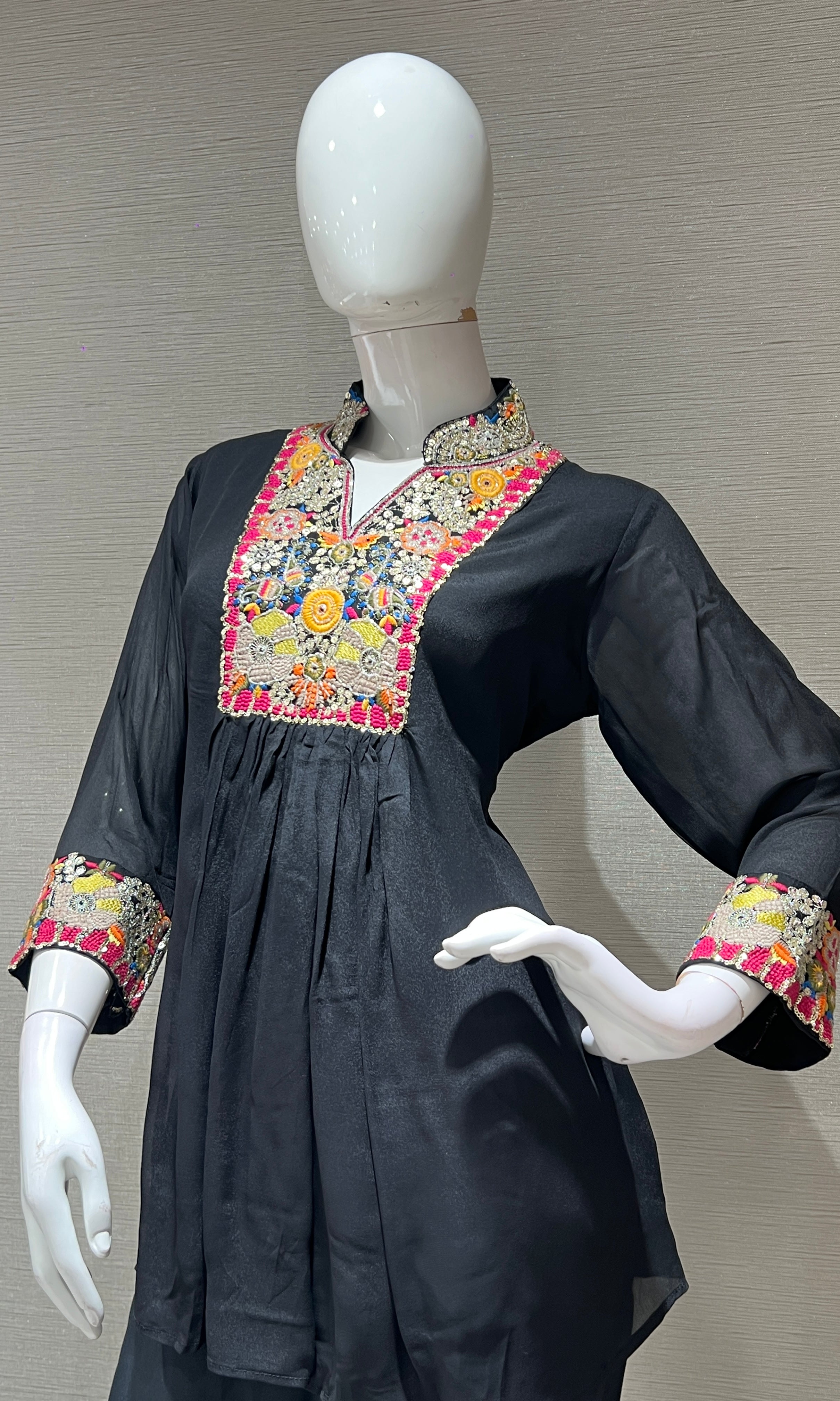 BLACK FLORAL CORD SET