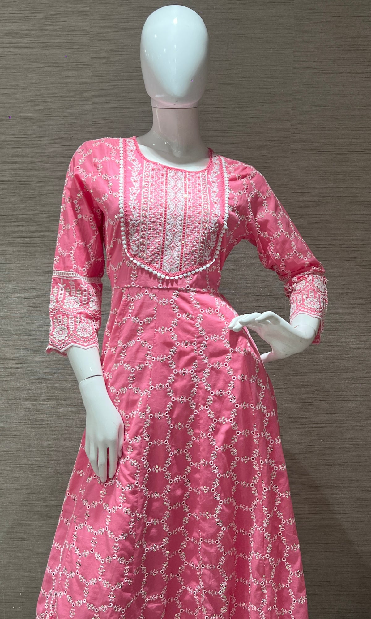 Pink embroidery kurta set