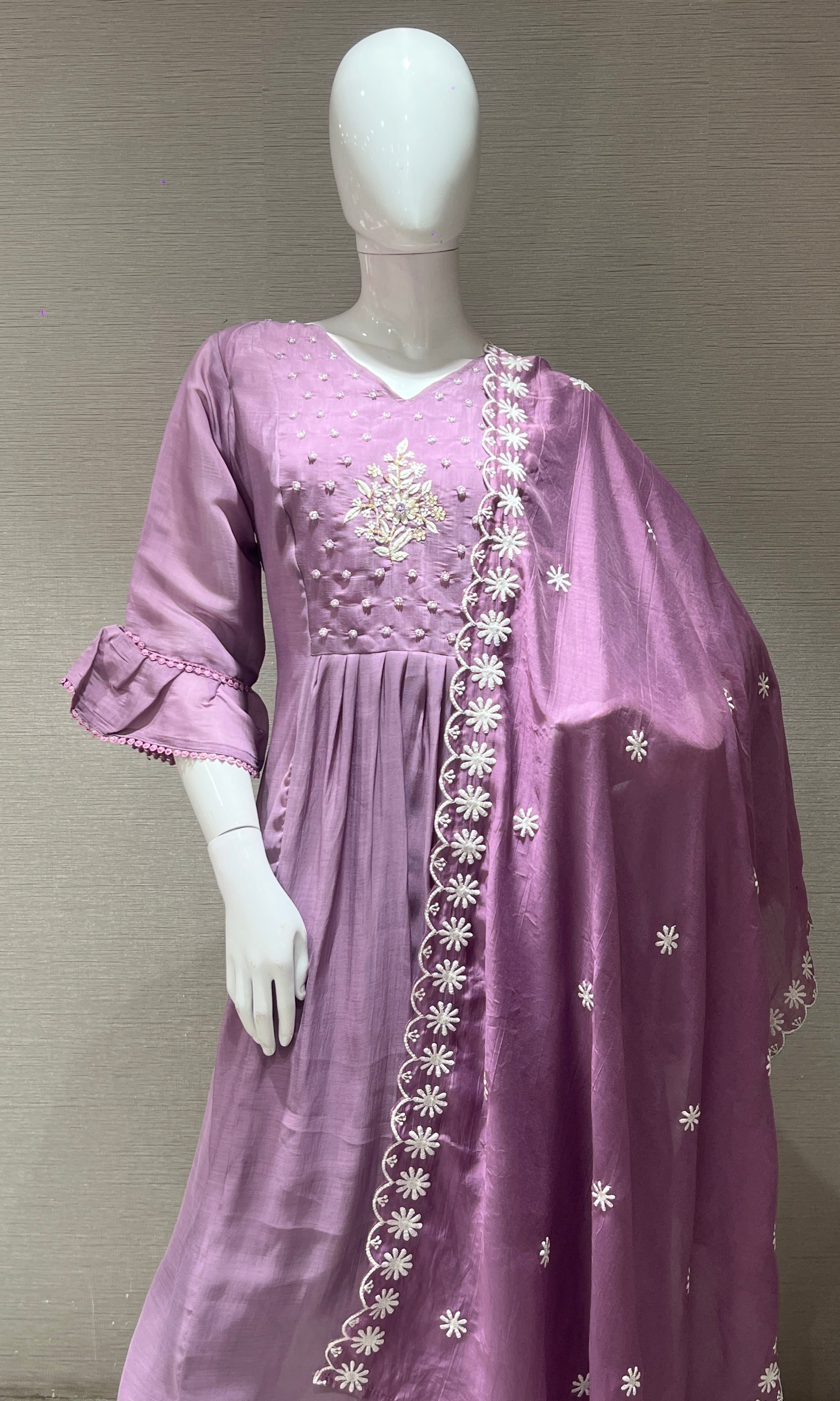 Light purple floral embroidered MUL CHANDERI kurta set