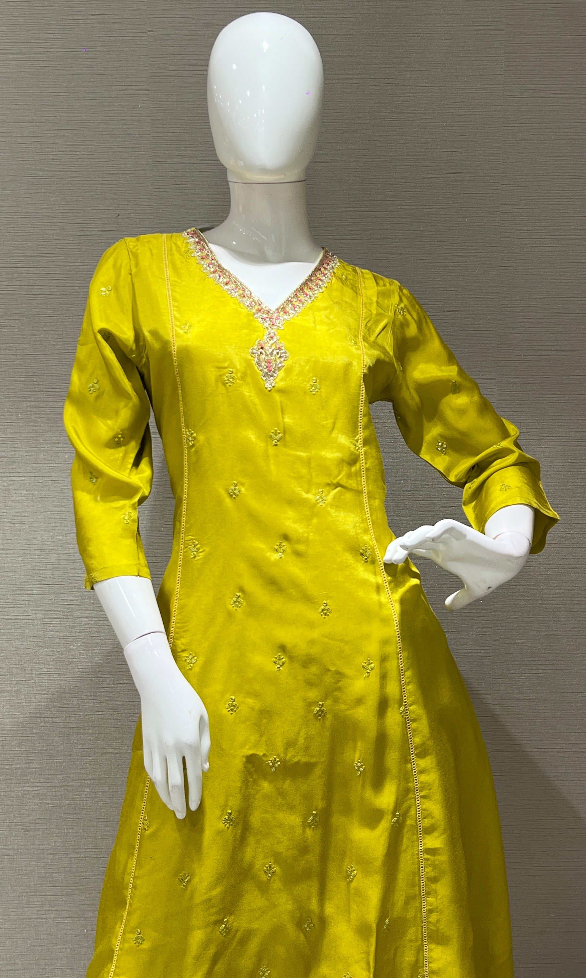 Liril embroidered kurta set with floral dupatta