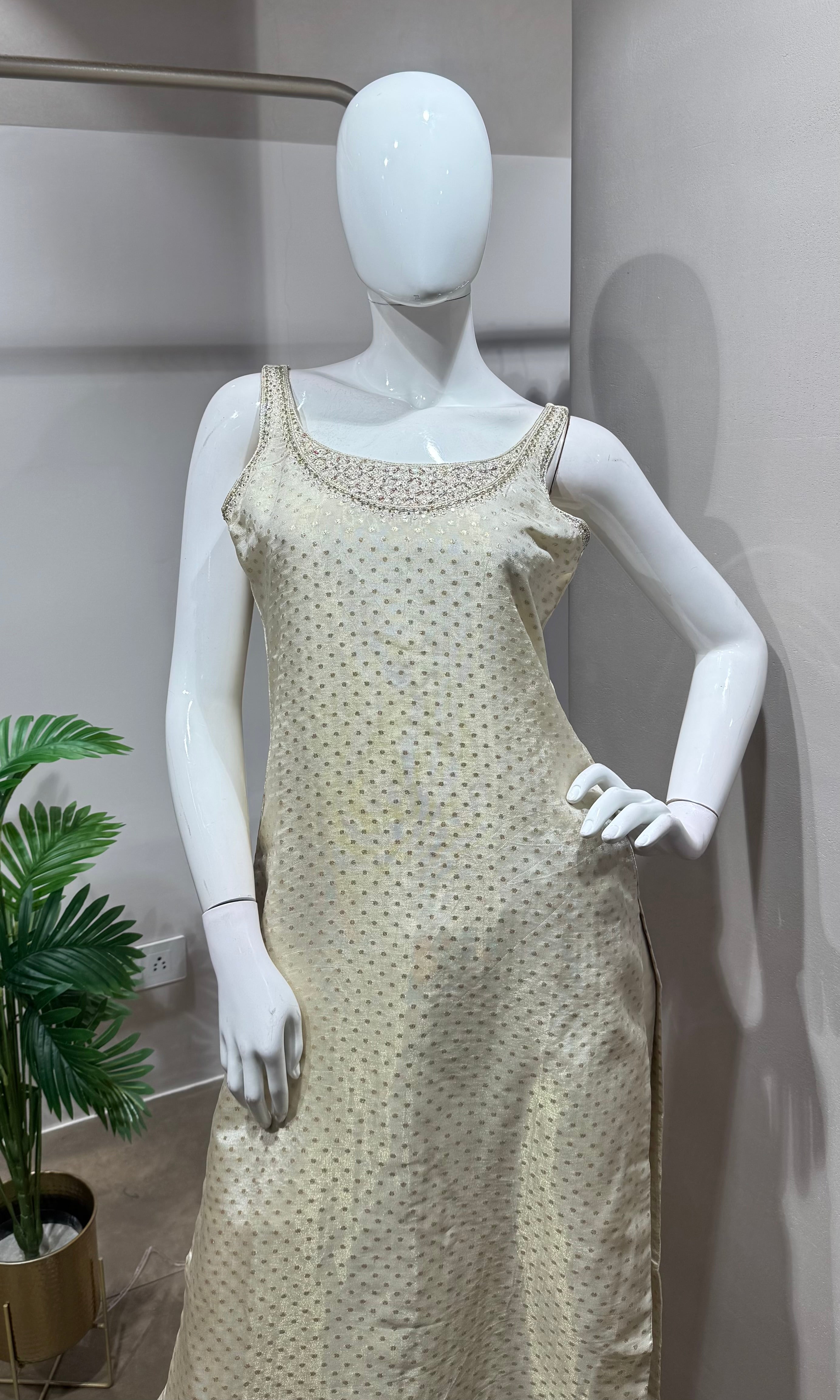 Cream embroidered kurta set with dupatta
