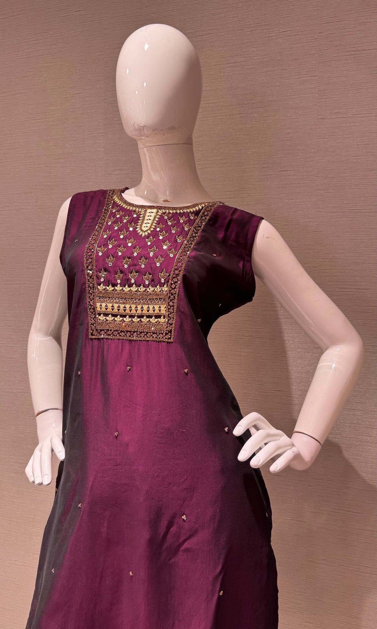 WINE SILK ETHNIC KURTA SET WITH BANARASI DUPATTA