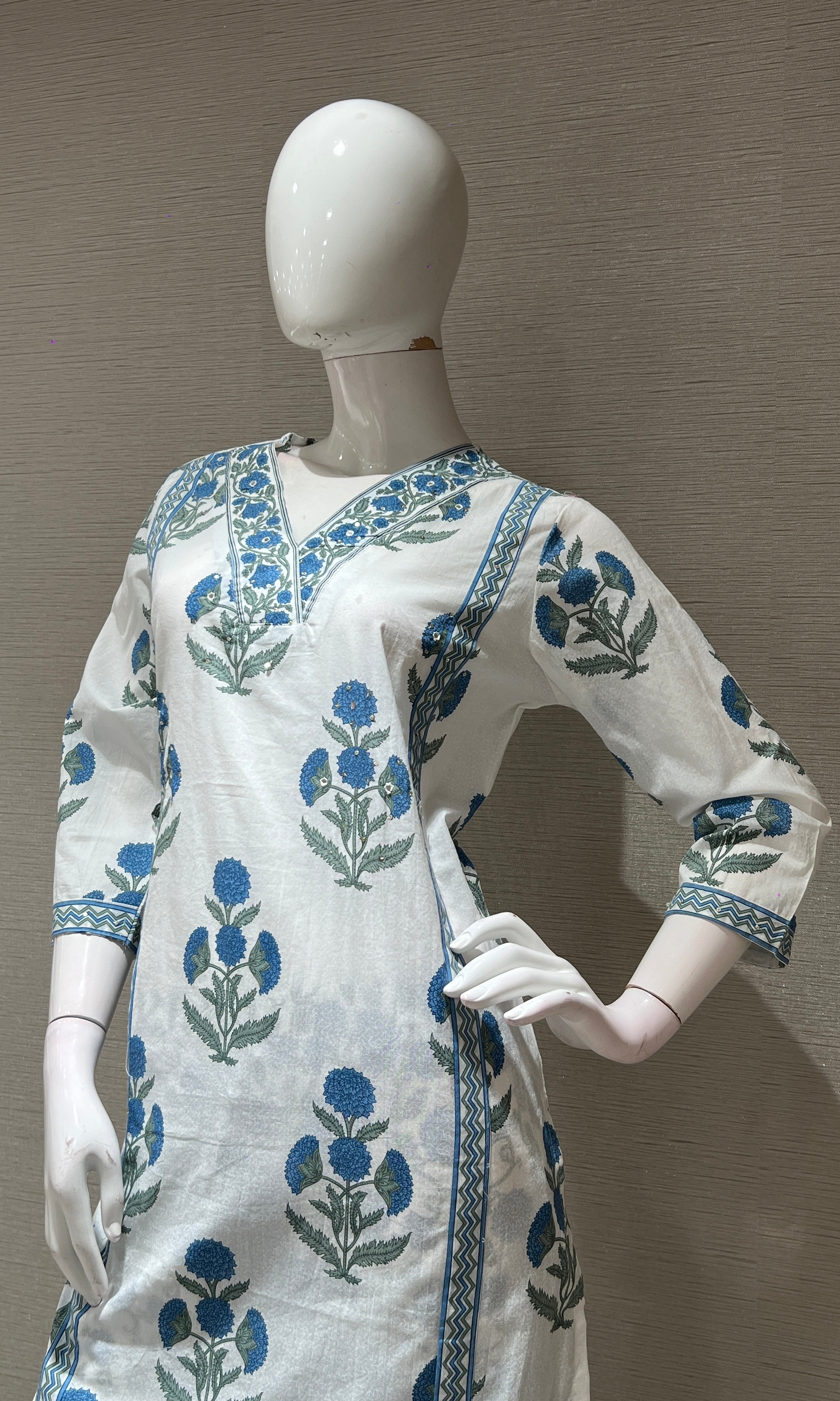 Blue FLORAL PRINT kurta set