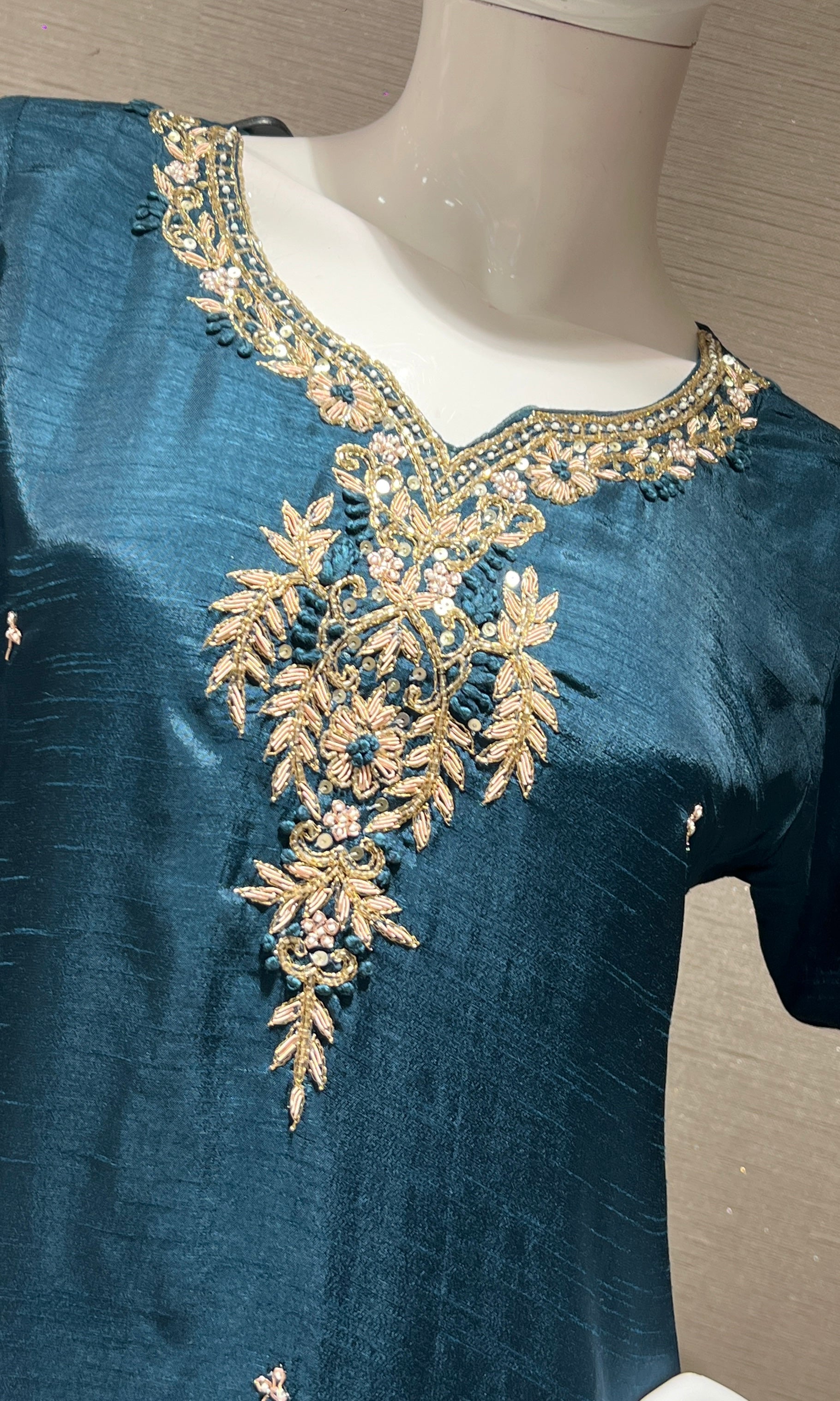 bottom green embroidered kurti with printed dupatta