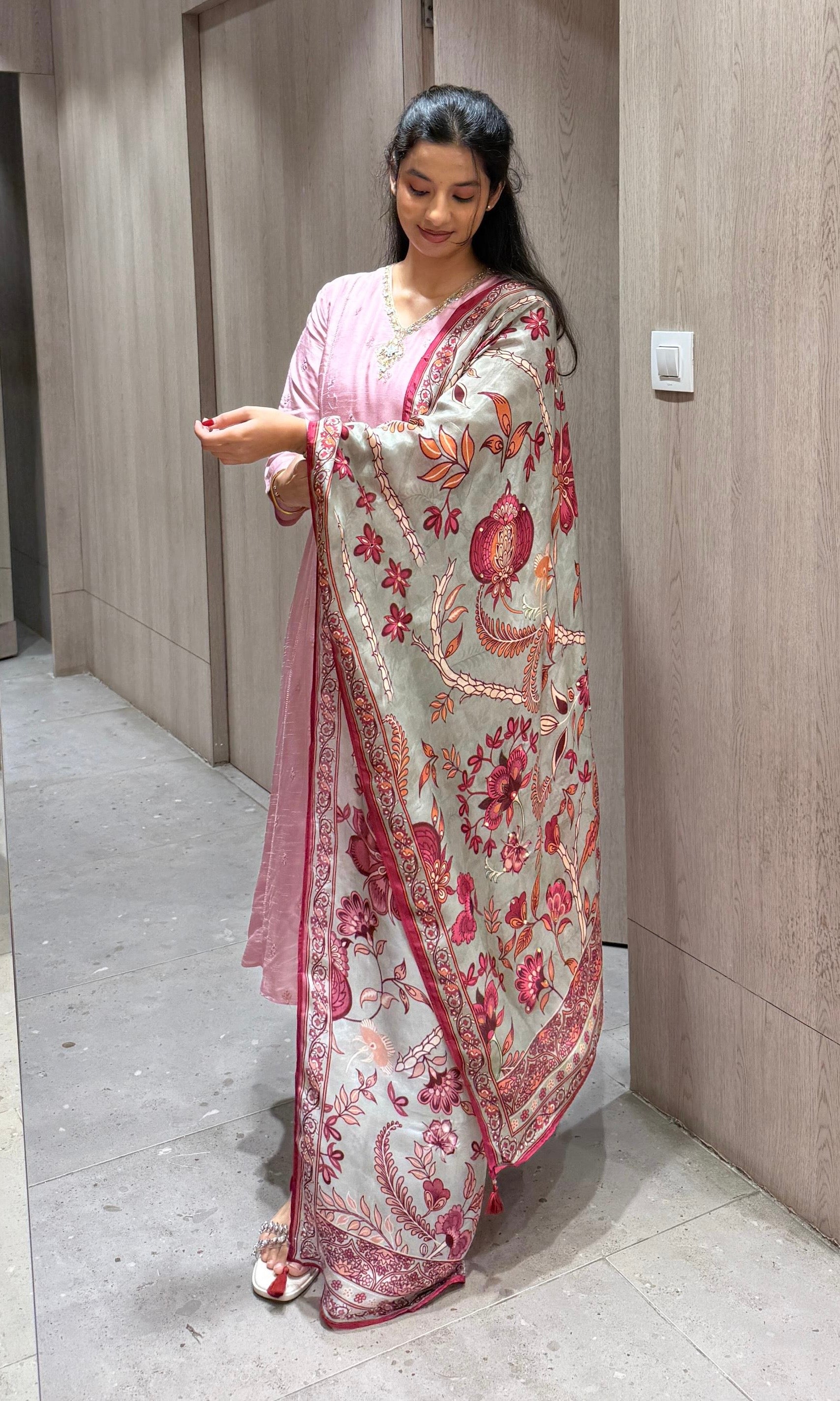 Rose pink kurta set with Floral Dupatta