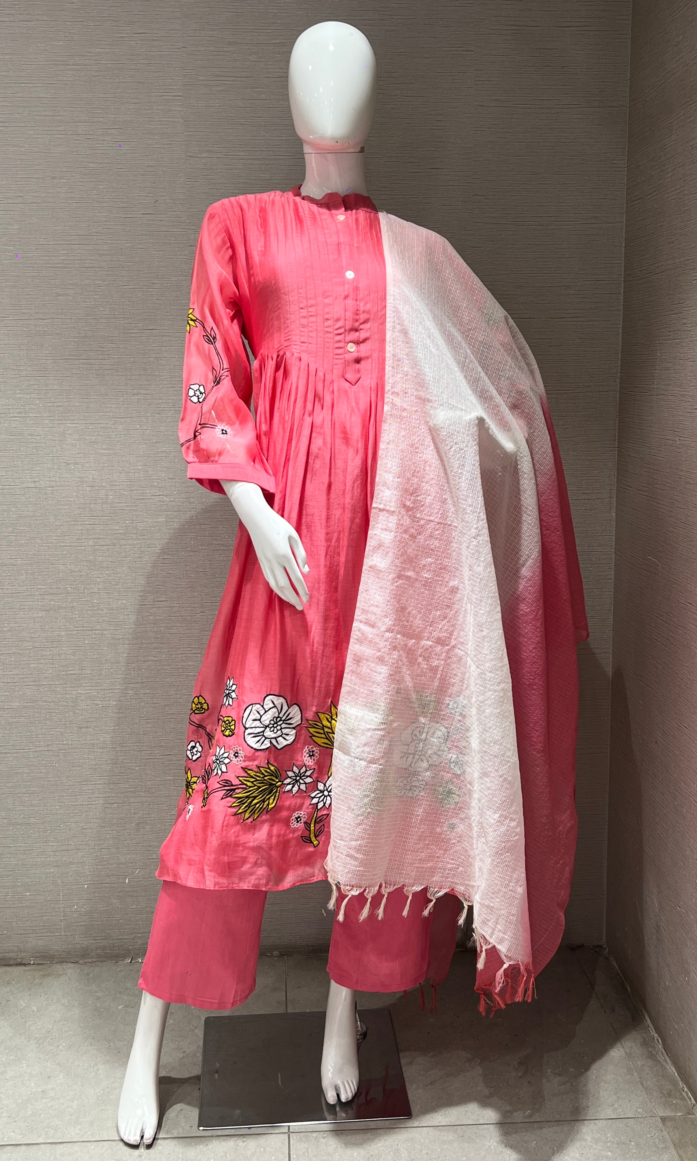 Baby pink floral mul chanderi kurta set