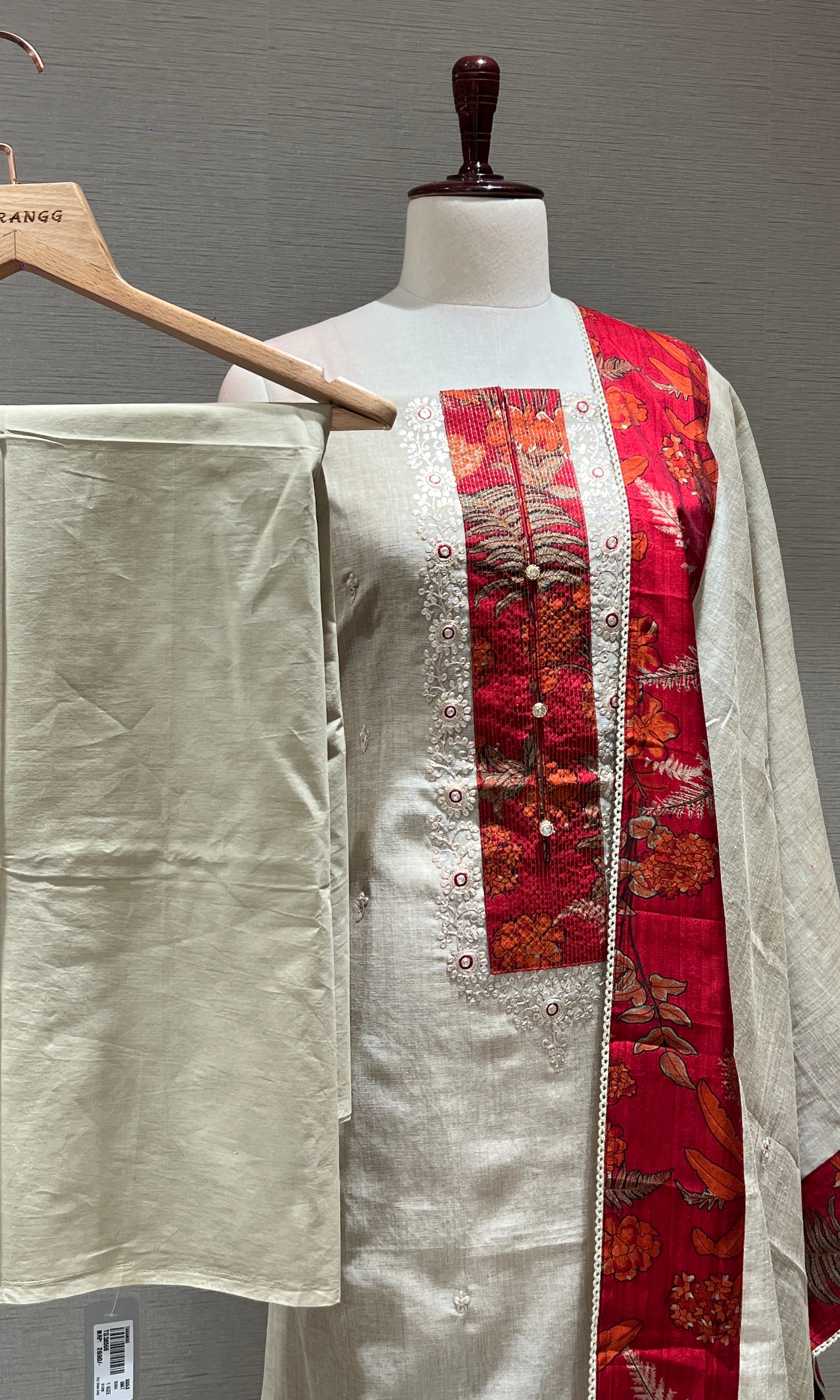 BEAGH AND RED DRESS MATERIAL