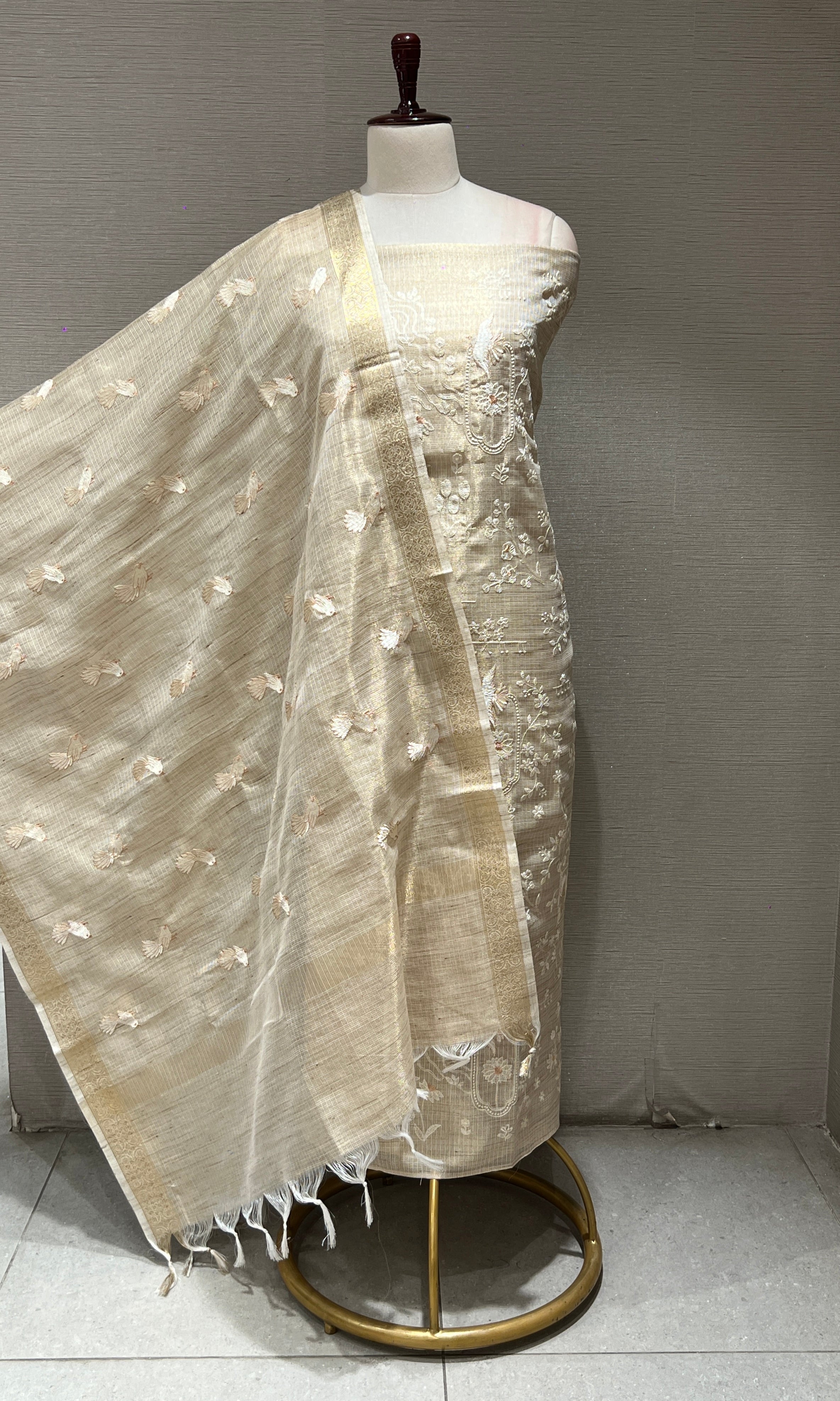 Beagh dress material