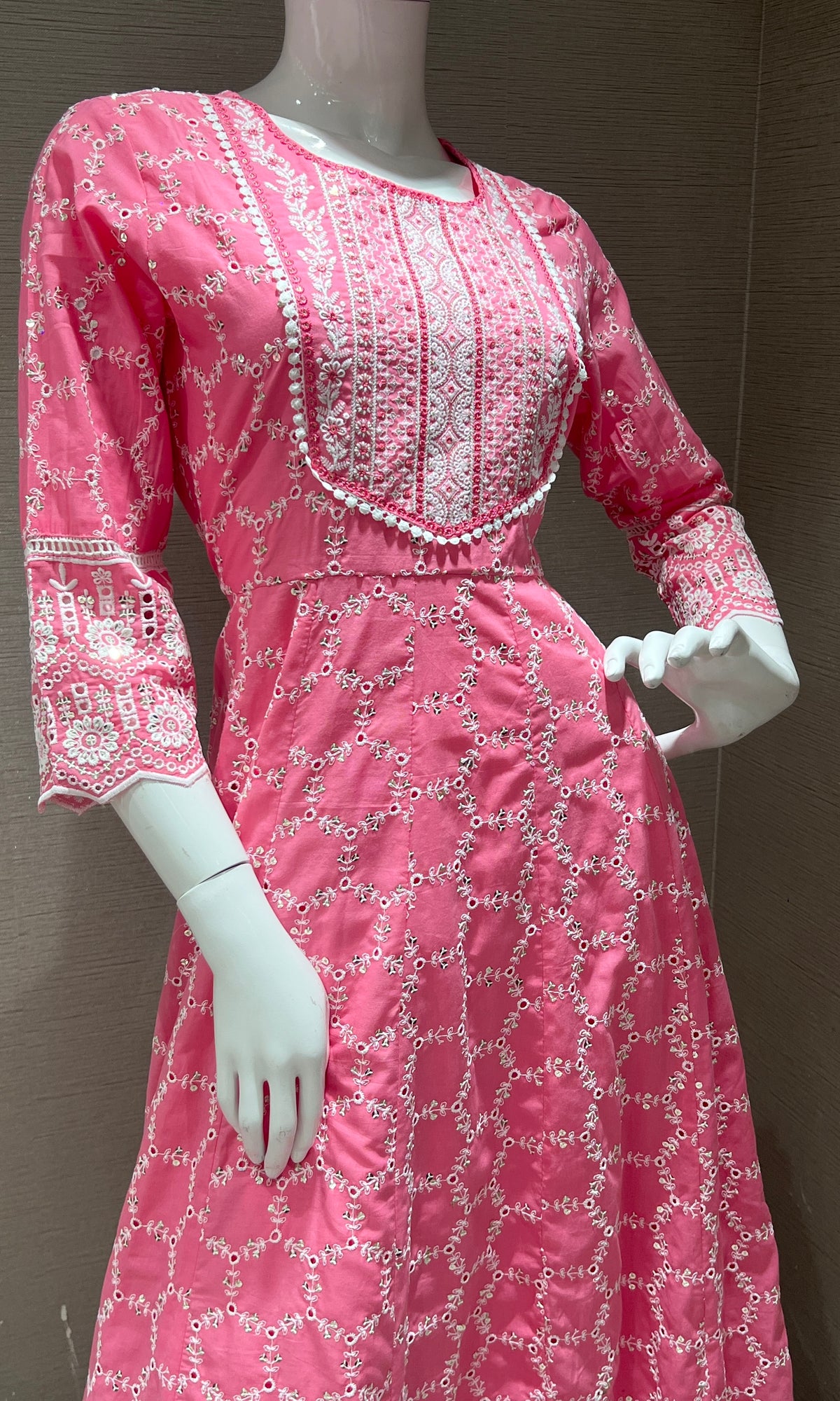 Pink embroidery kurta set