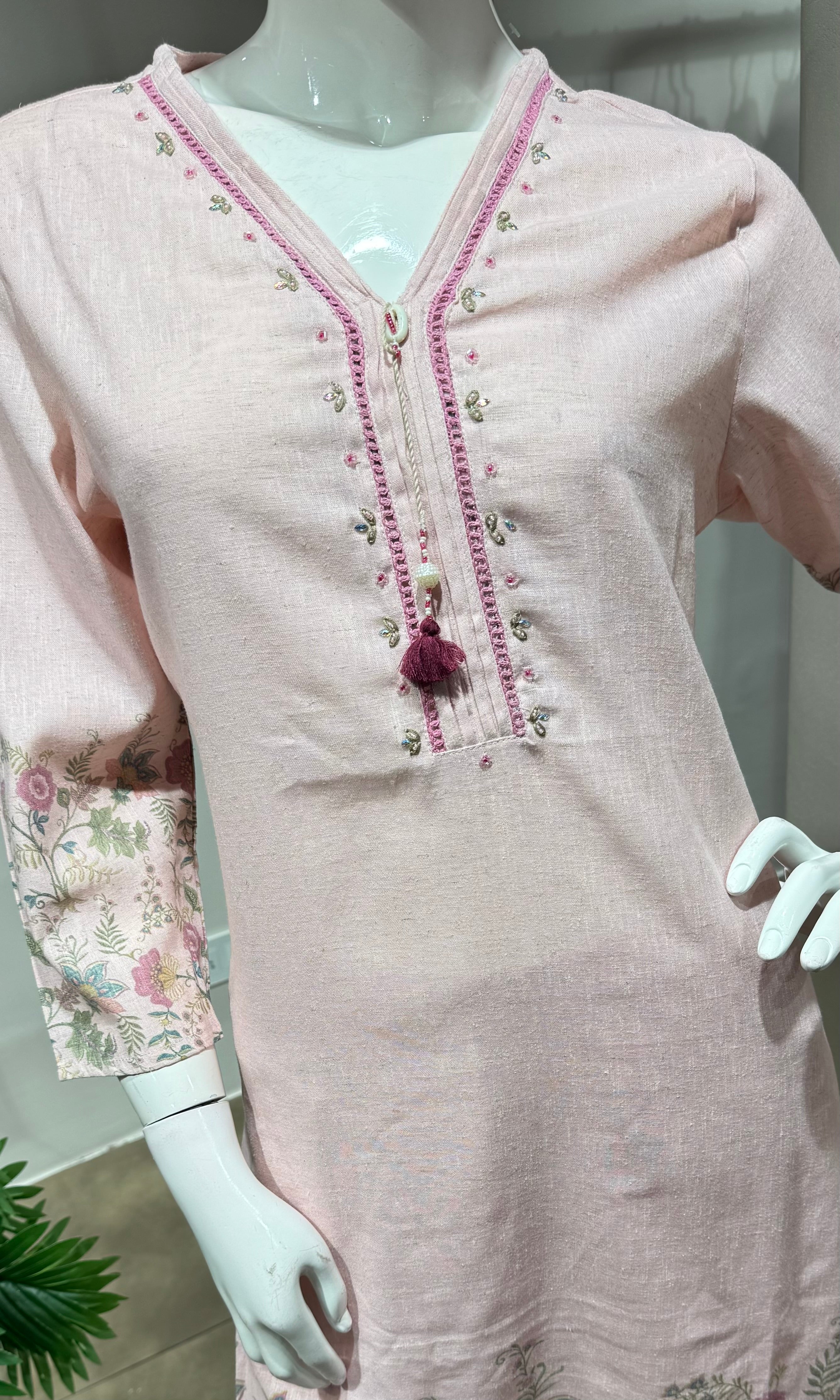 Baby pink FLORAL PRINT EMBROIDERY kurta set