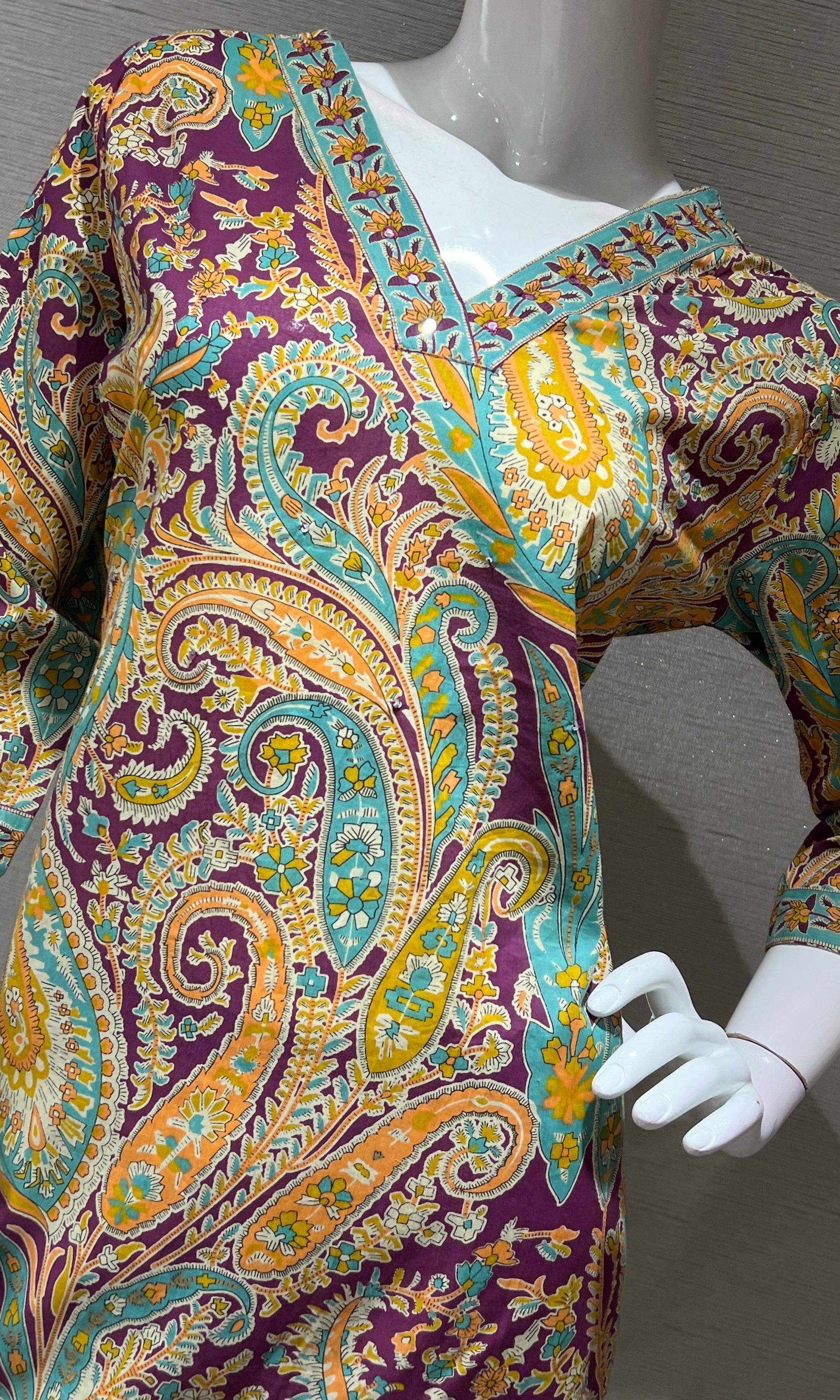 Violet kurta set WITH STRIPED DUPATTA