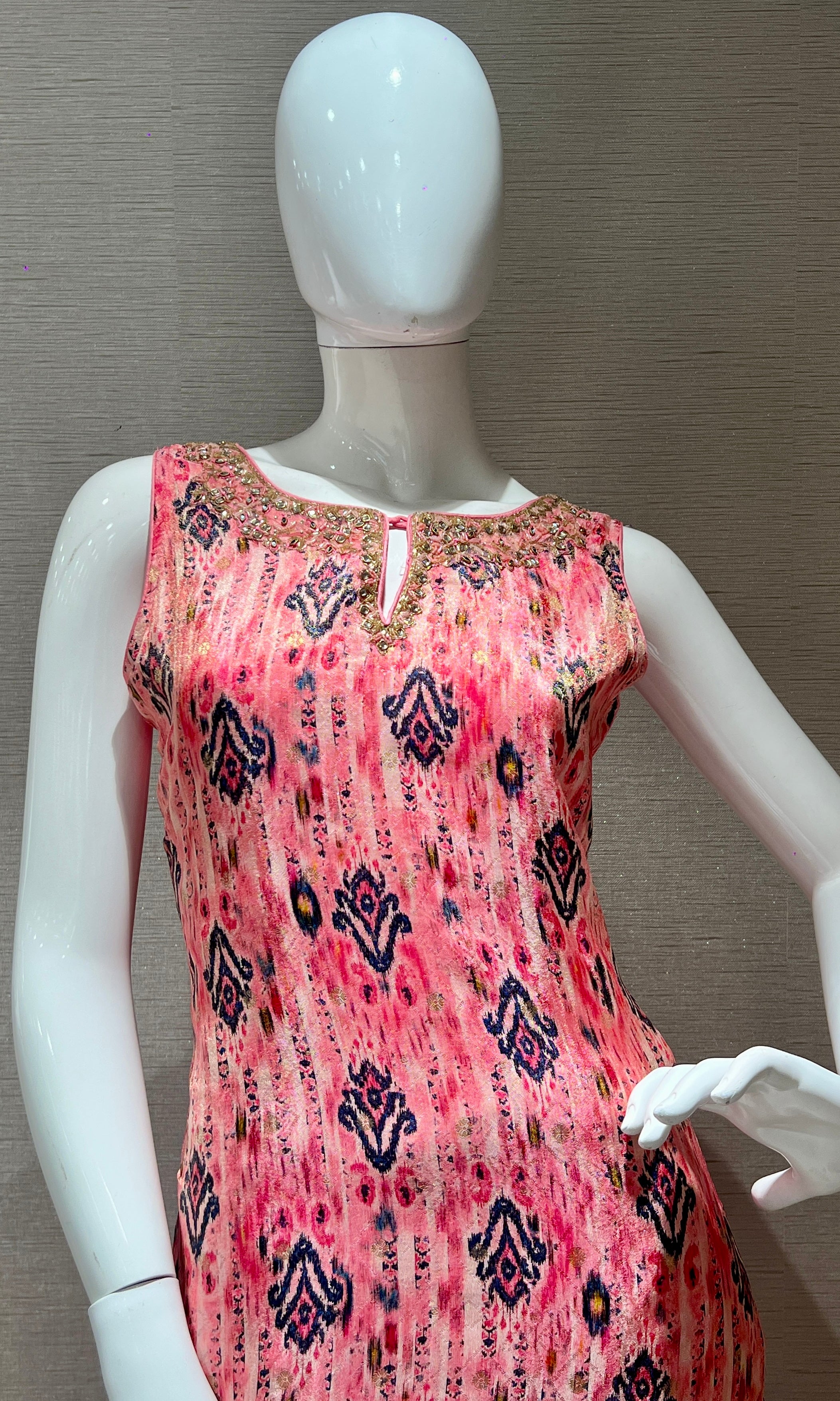 Light Pink Kurta Set with Contrast Dupatta