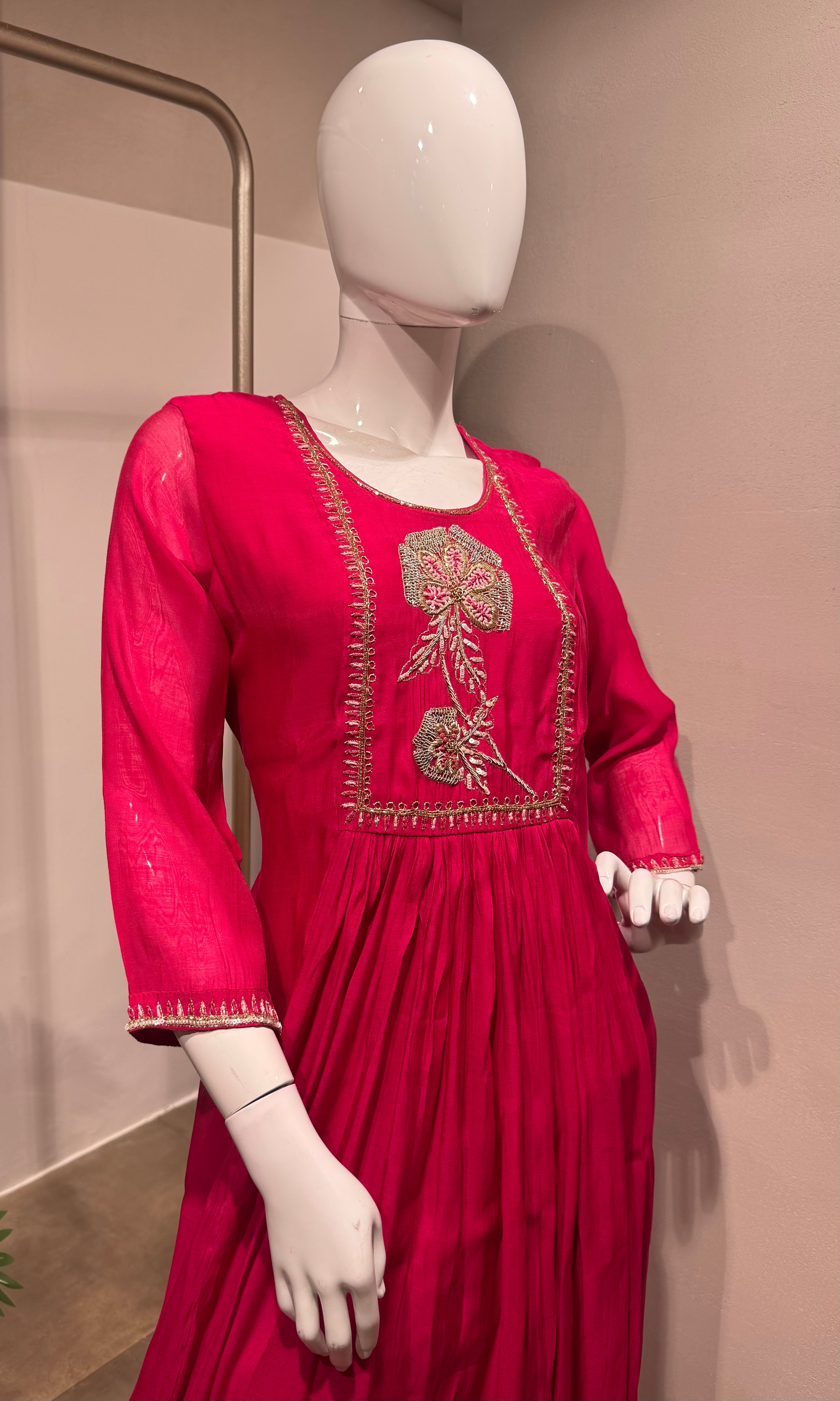 Pink blossom floral embroidered kurta set