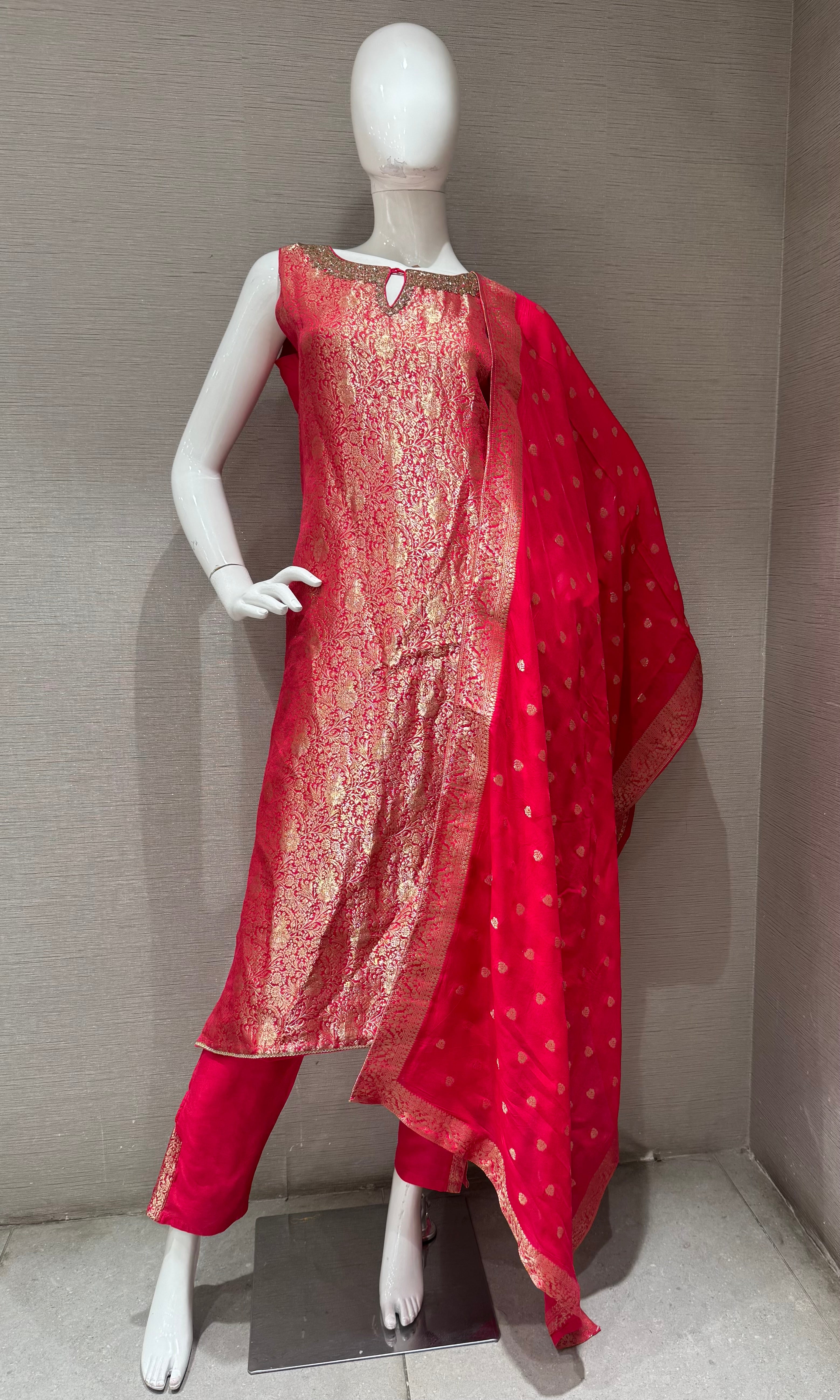Rani Banarasi ethnic kurta set