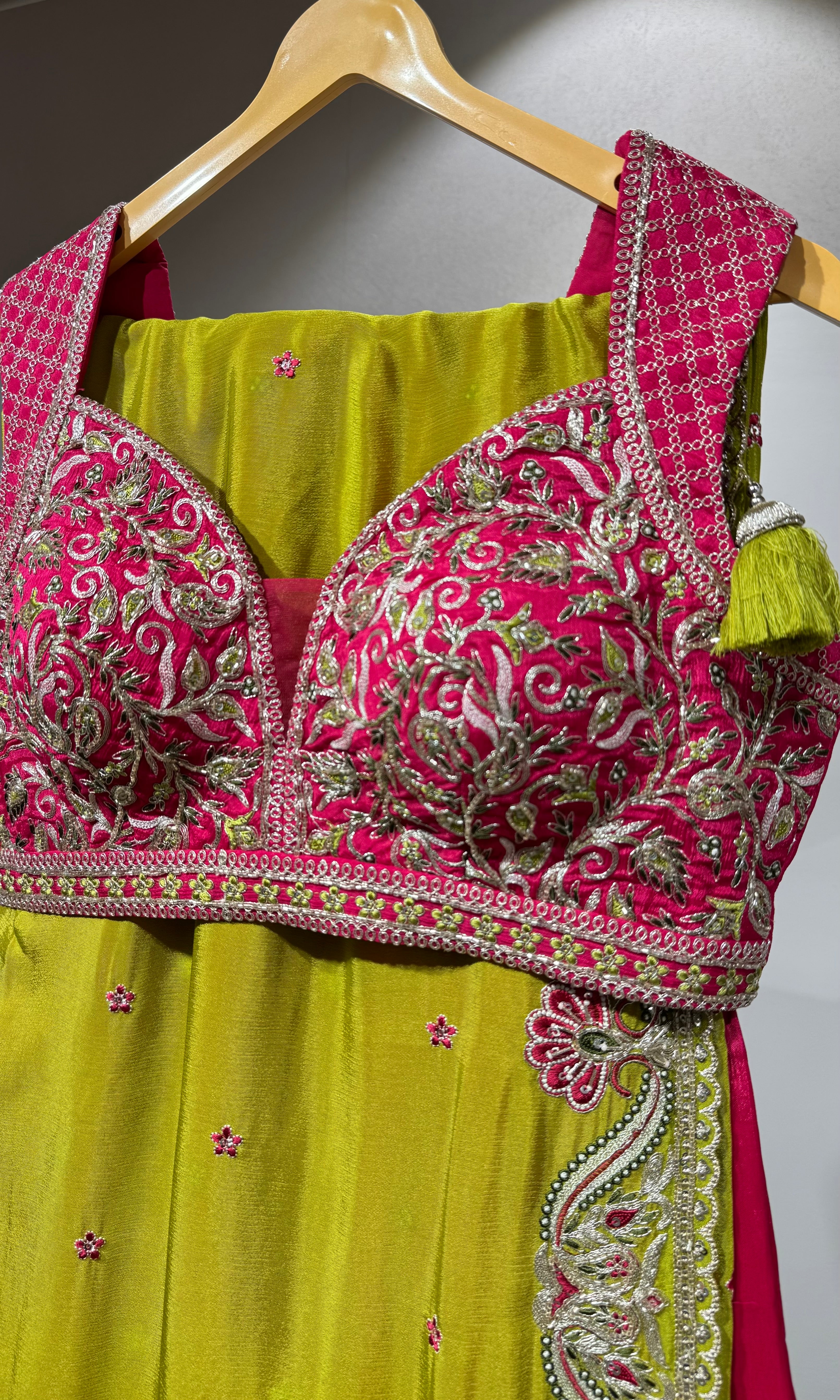 Mehendi green FLORAL saree with blouse