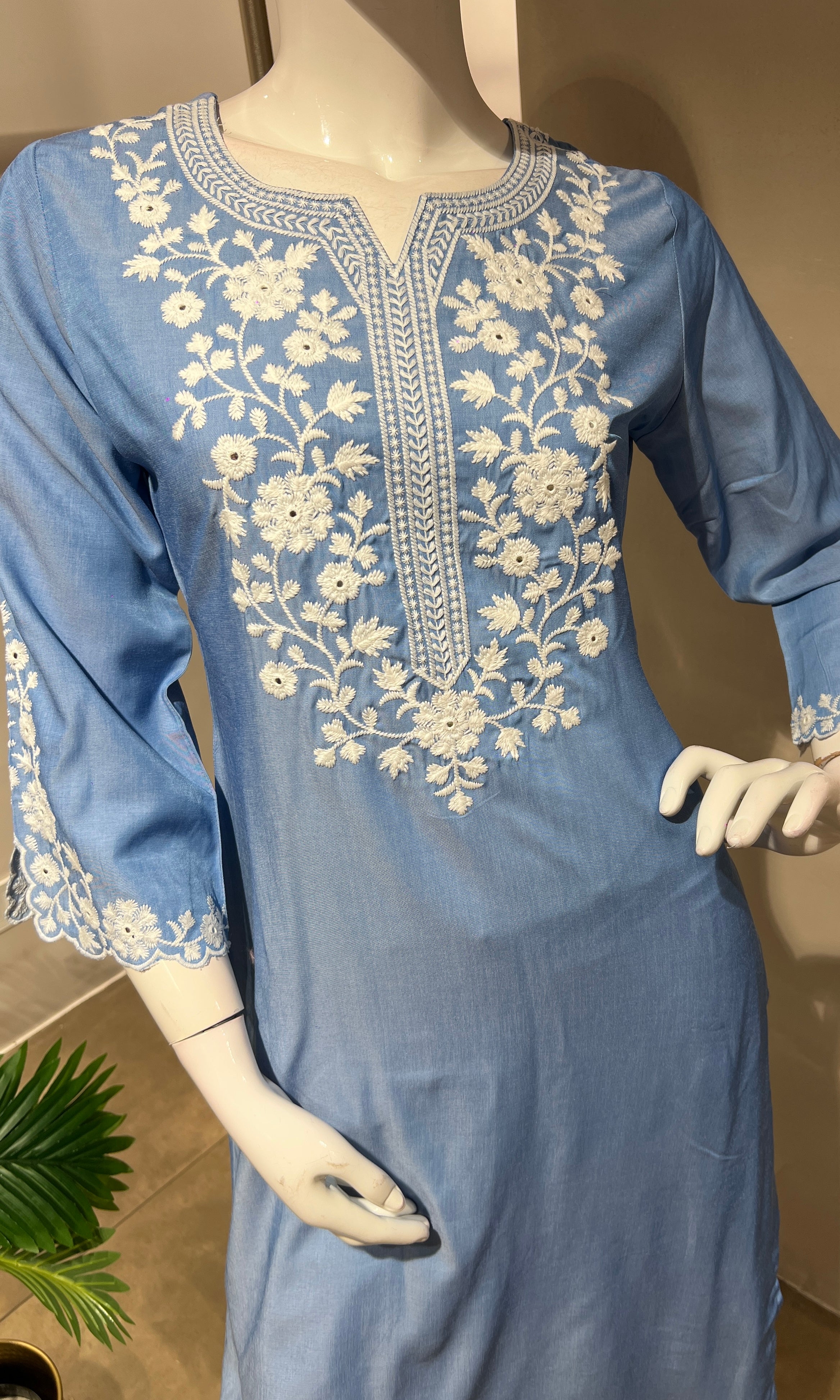 BLUE lucknowi chikankari kurta ser