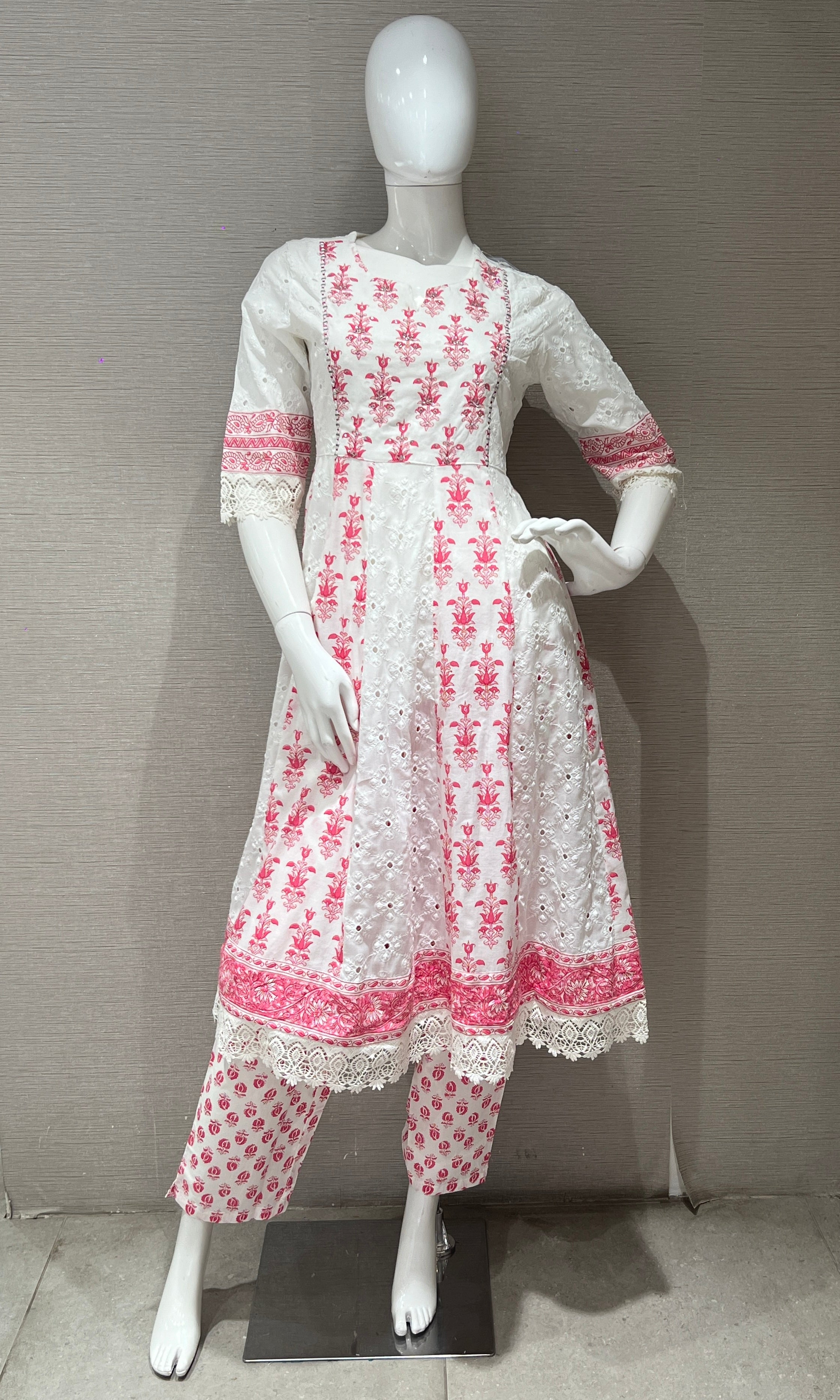 Pink kurta set with straight pant