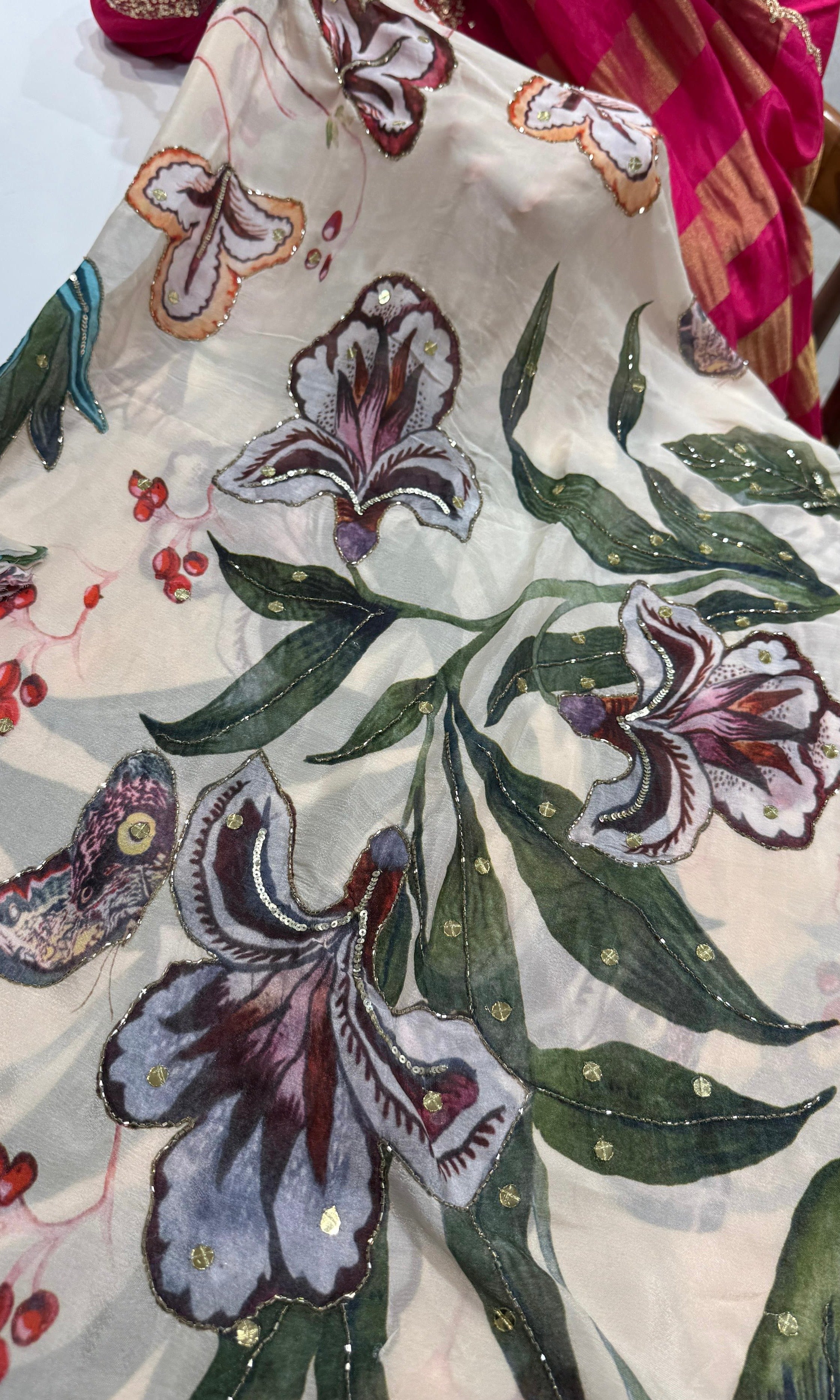 White floral saree with ready blouse