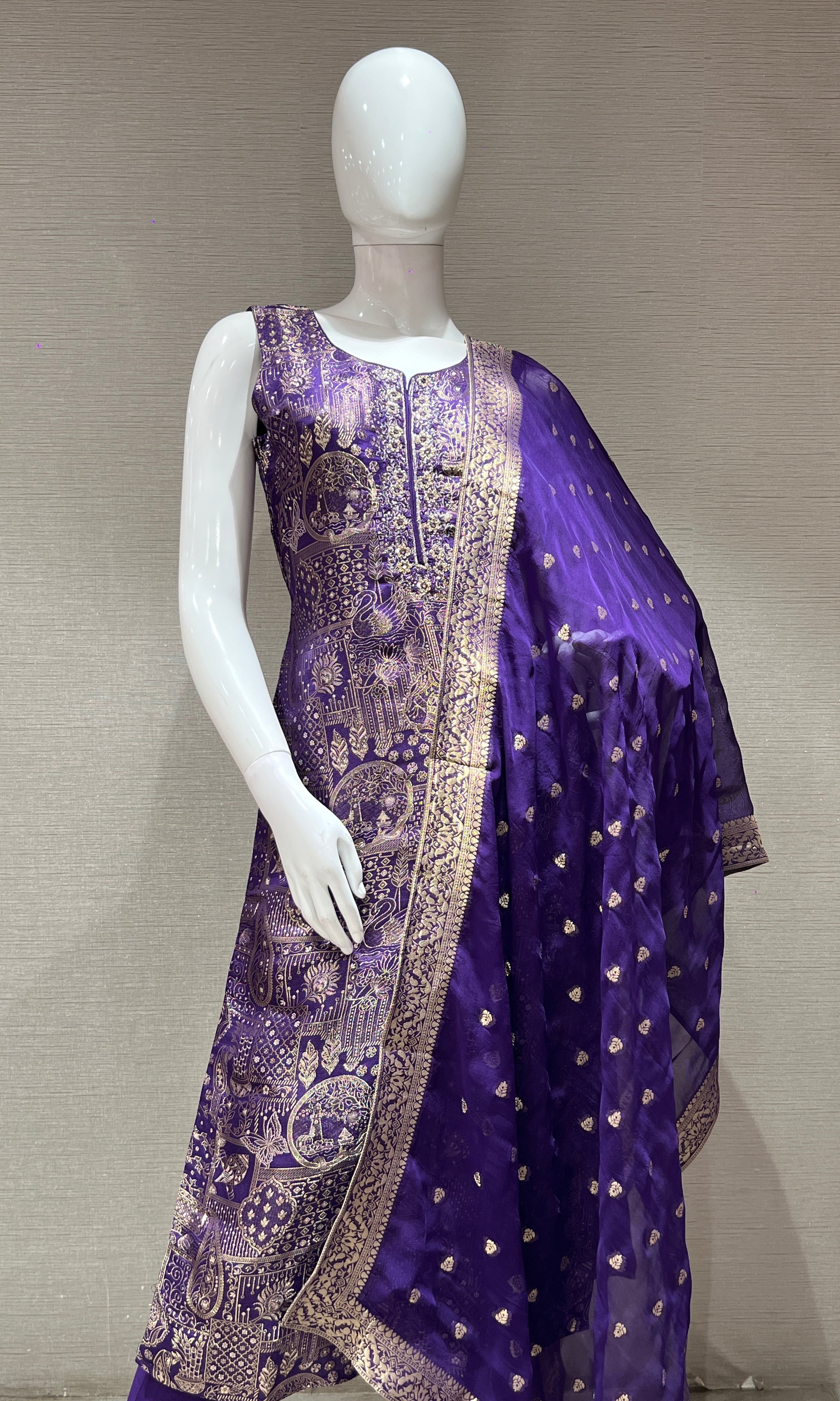 PURPLE ETHNIC KURTA SET WITH WOVEN DUPATTA