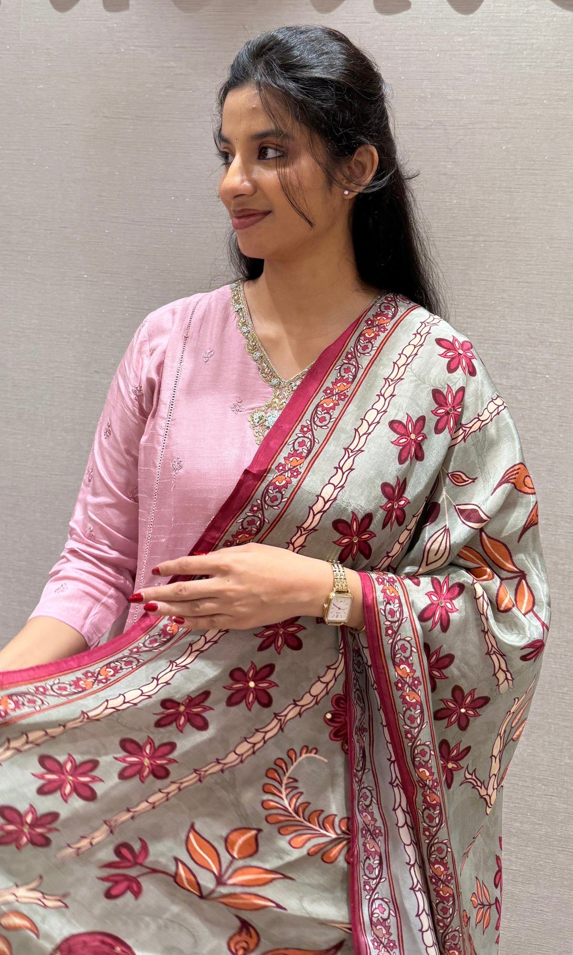 Rose pink kurta set with Floral Dupatta