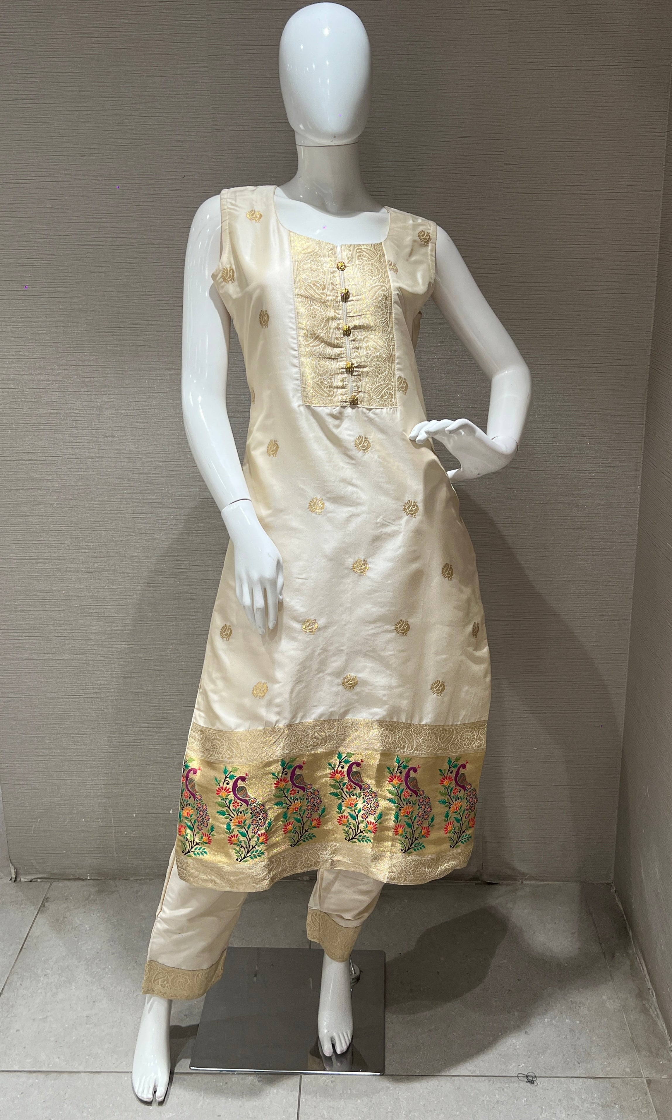 Ivory Banarasi Kurta Set