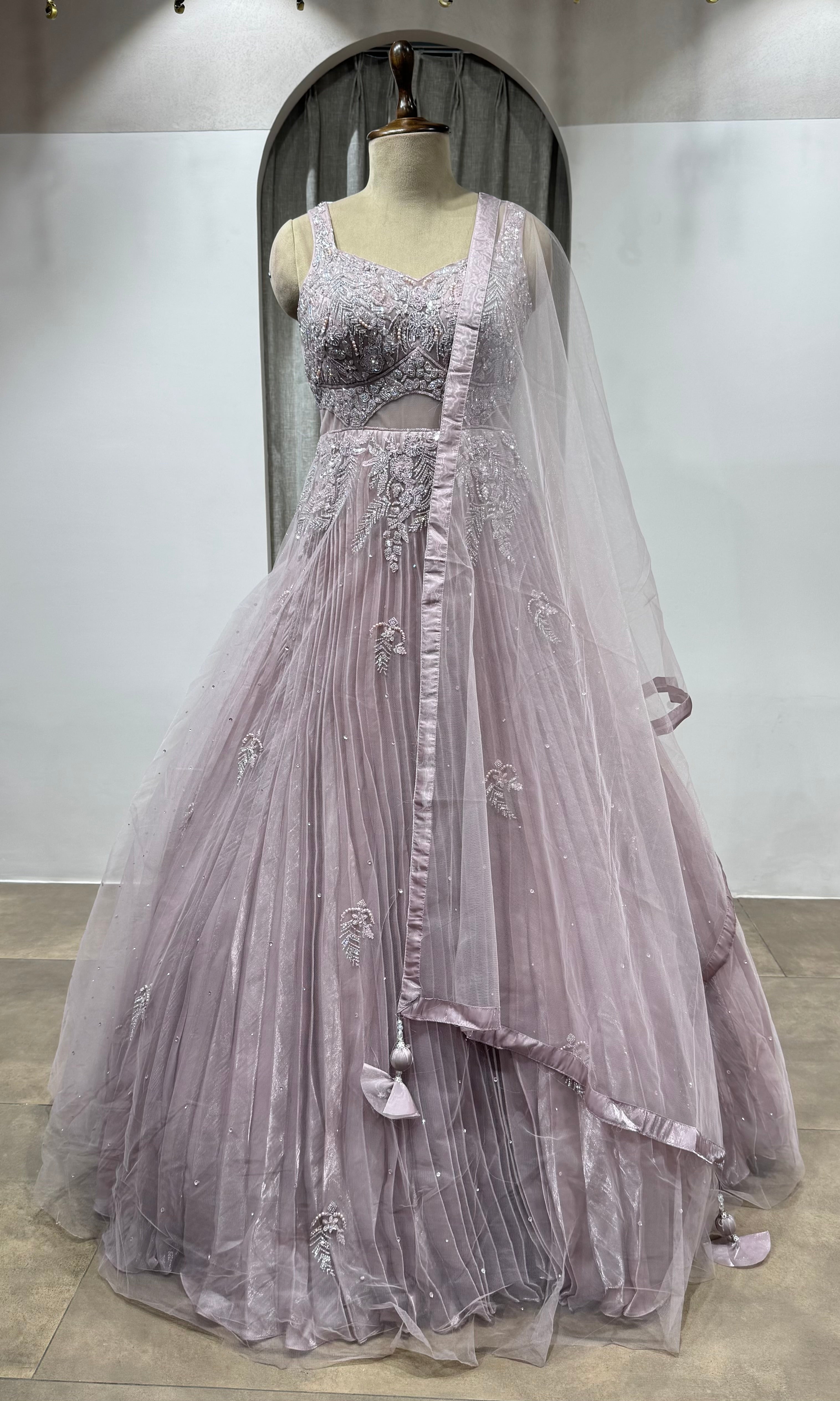 MOEE EMBROIDERED NETTED GOWN