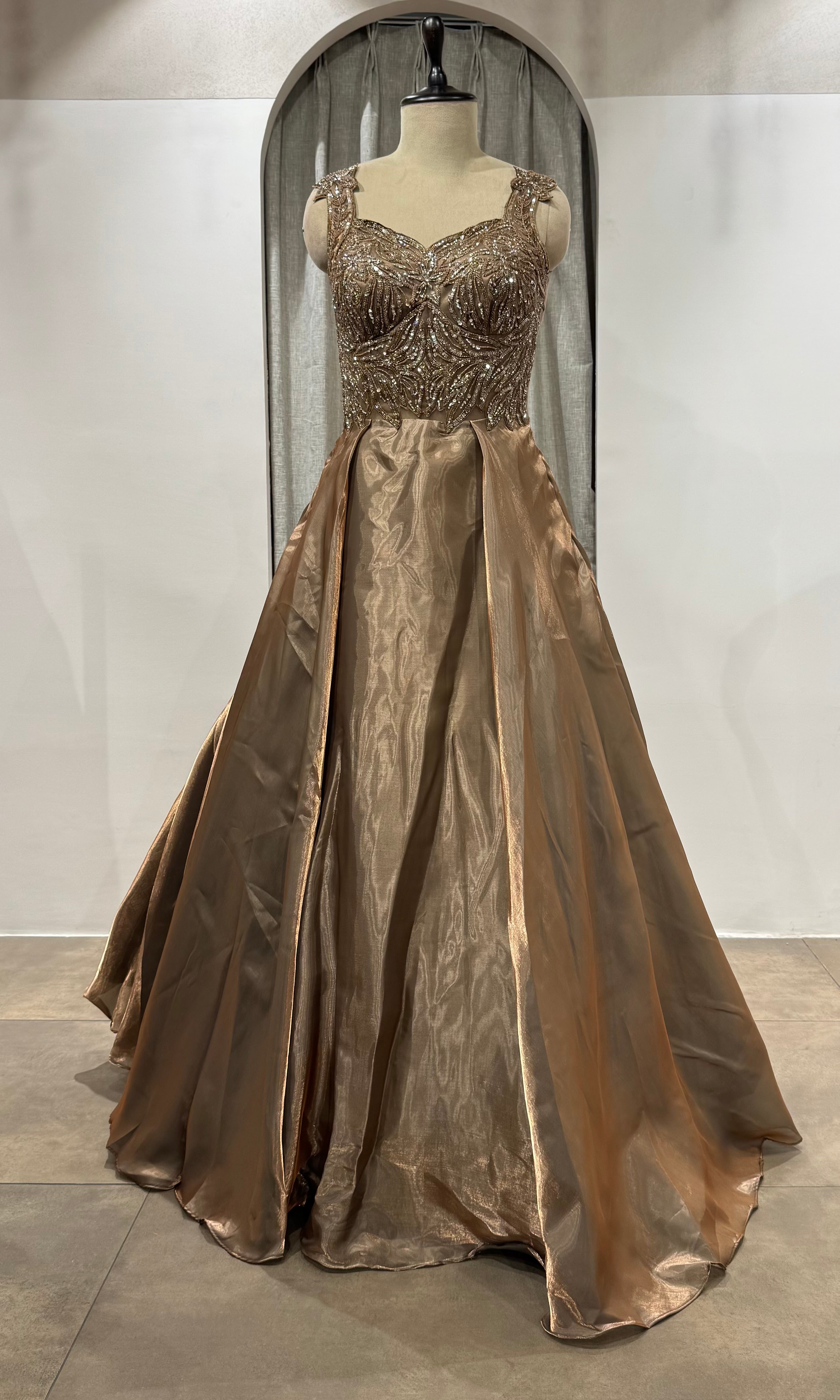 HONEY Embroidered shimmer organza lehenga set
