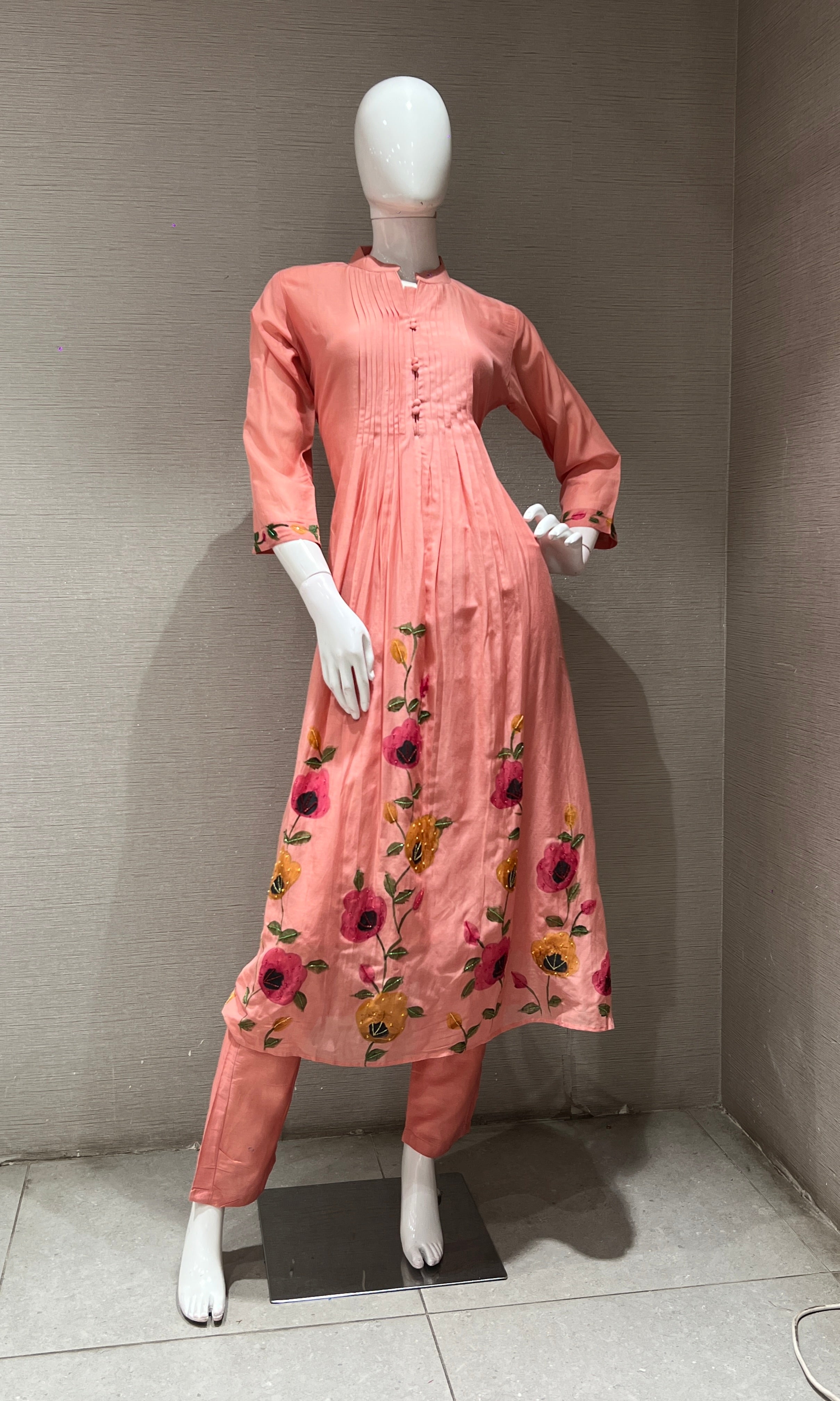 Onion pink FLORAL MUL CHANDERI KURTA SET