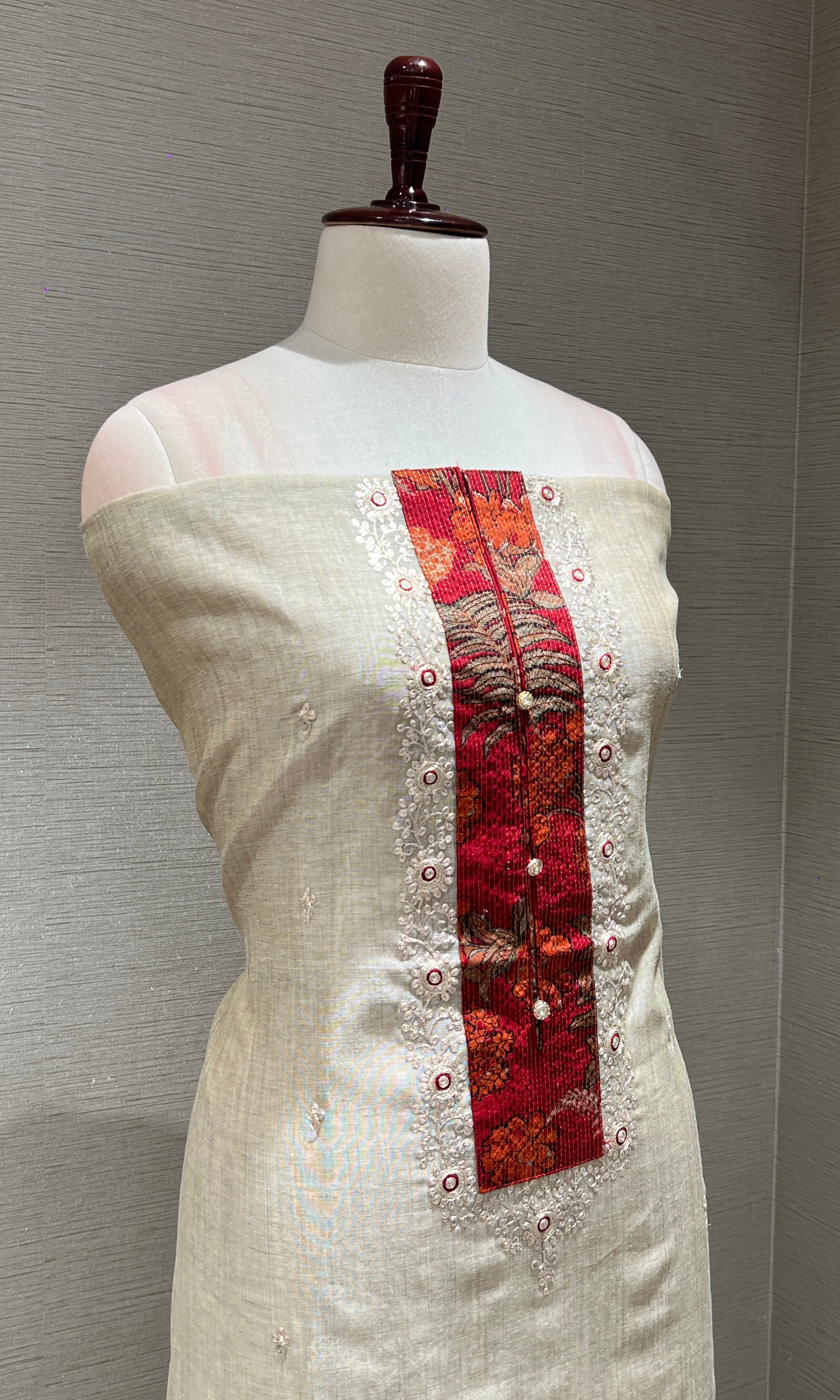 BEAGH AND RED DRESS MATERIAL