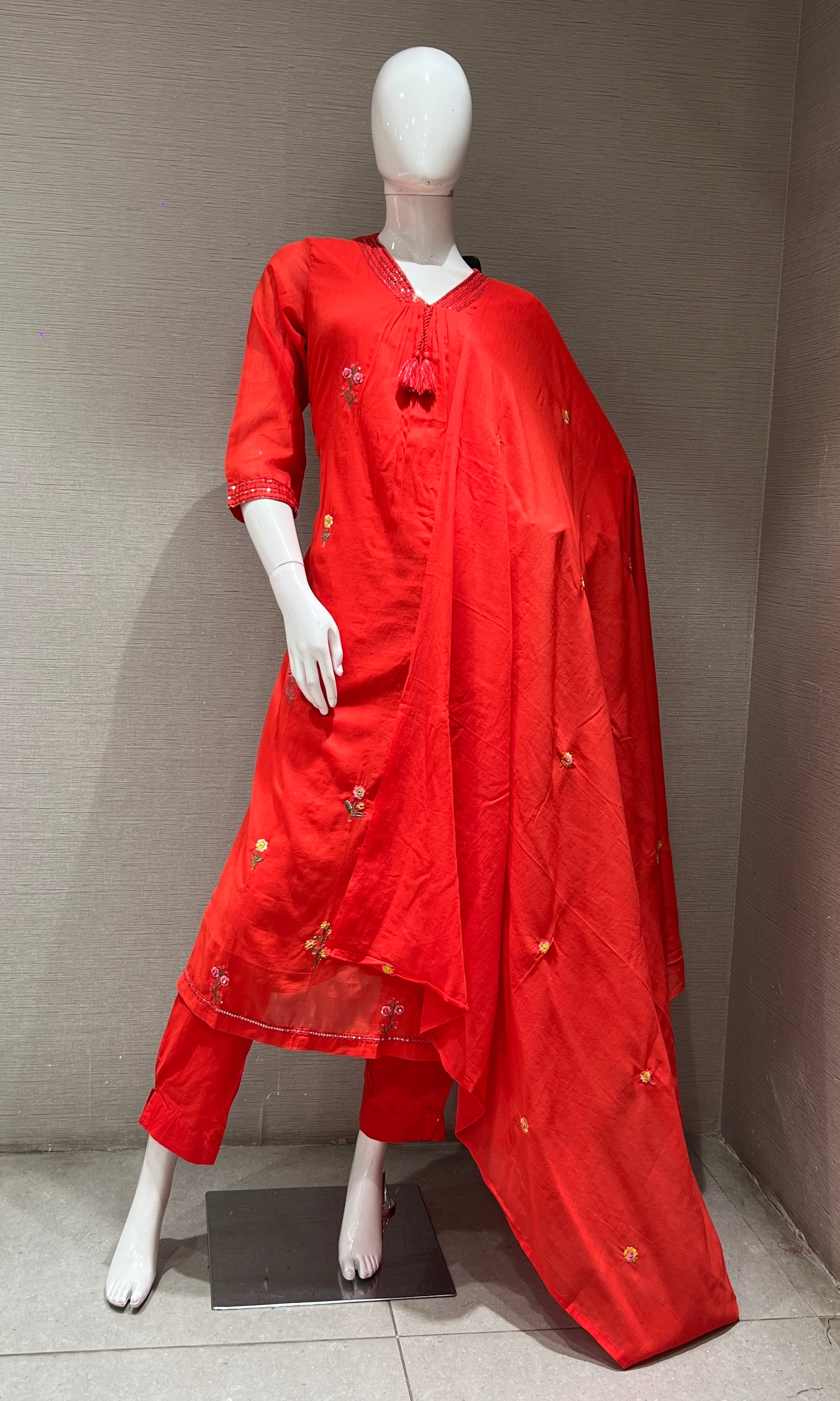 Red kurta set WITH DUPATTA