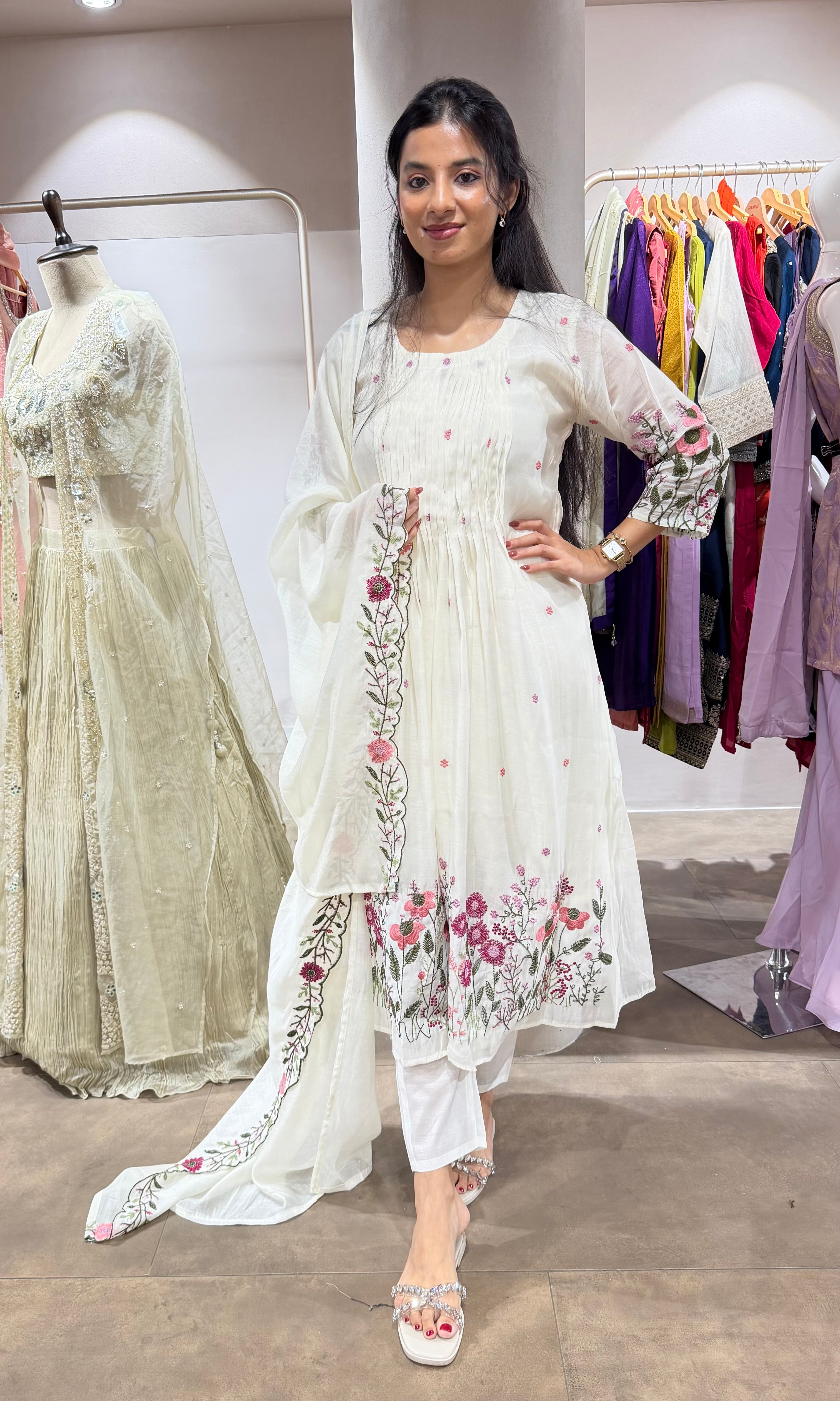 WHITE MUL CHANDERI FLORAL KURTA SET
