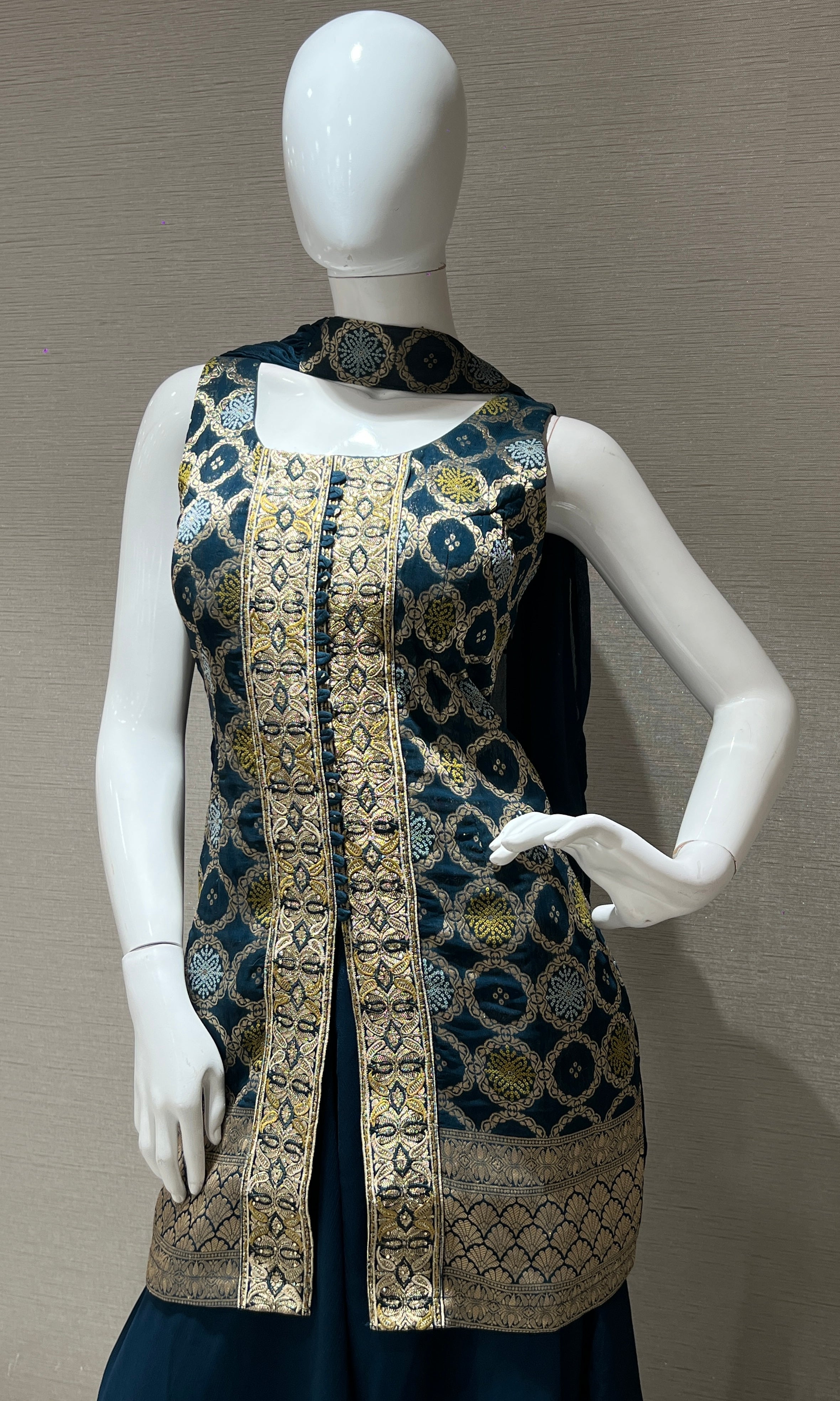 Elegant Blue Palazzo with chocker dupatta
