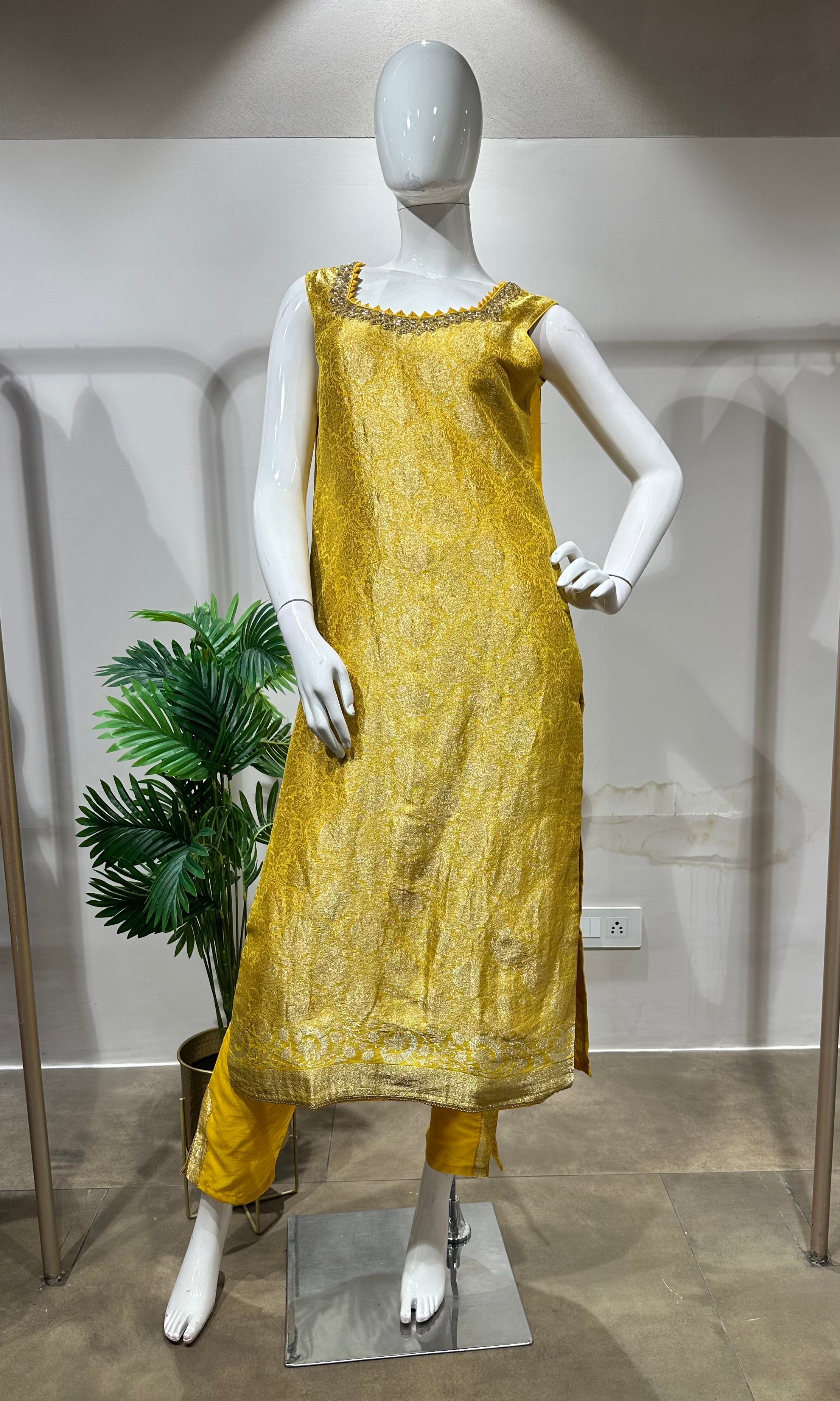 Yellow Banarasi embroidered kurta set