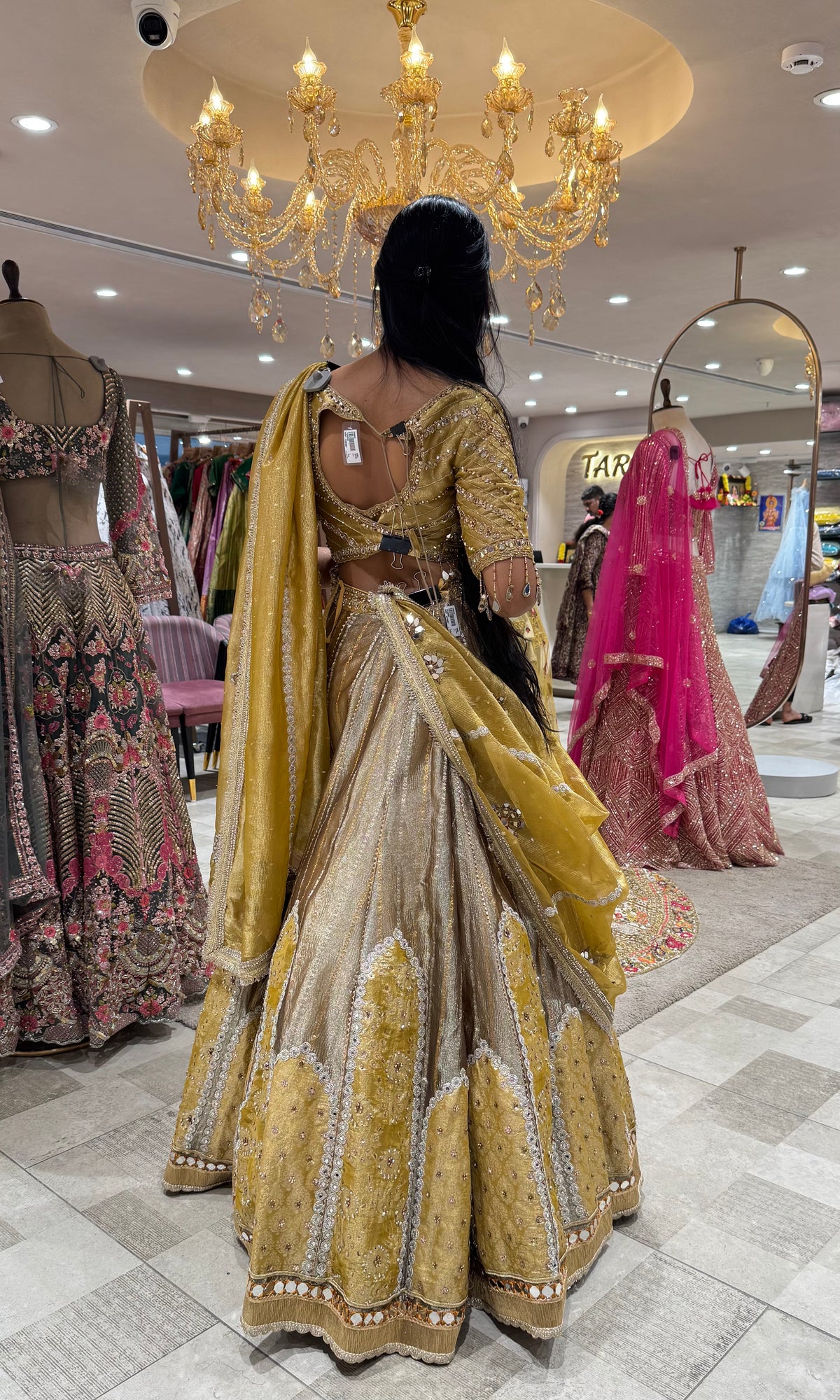 GOLDEN BANARASI SILK EMBROIDERED LEHENGA SET