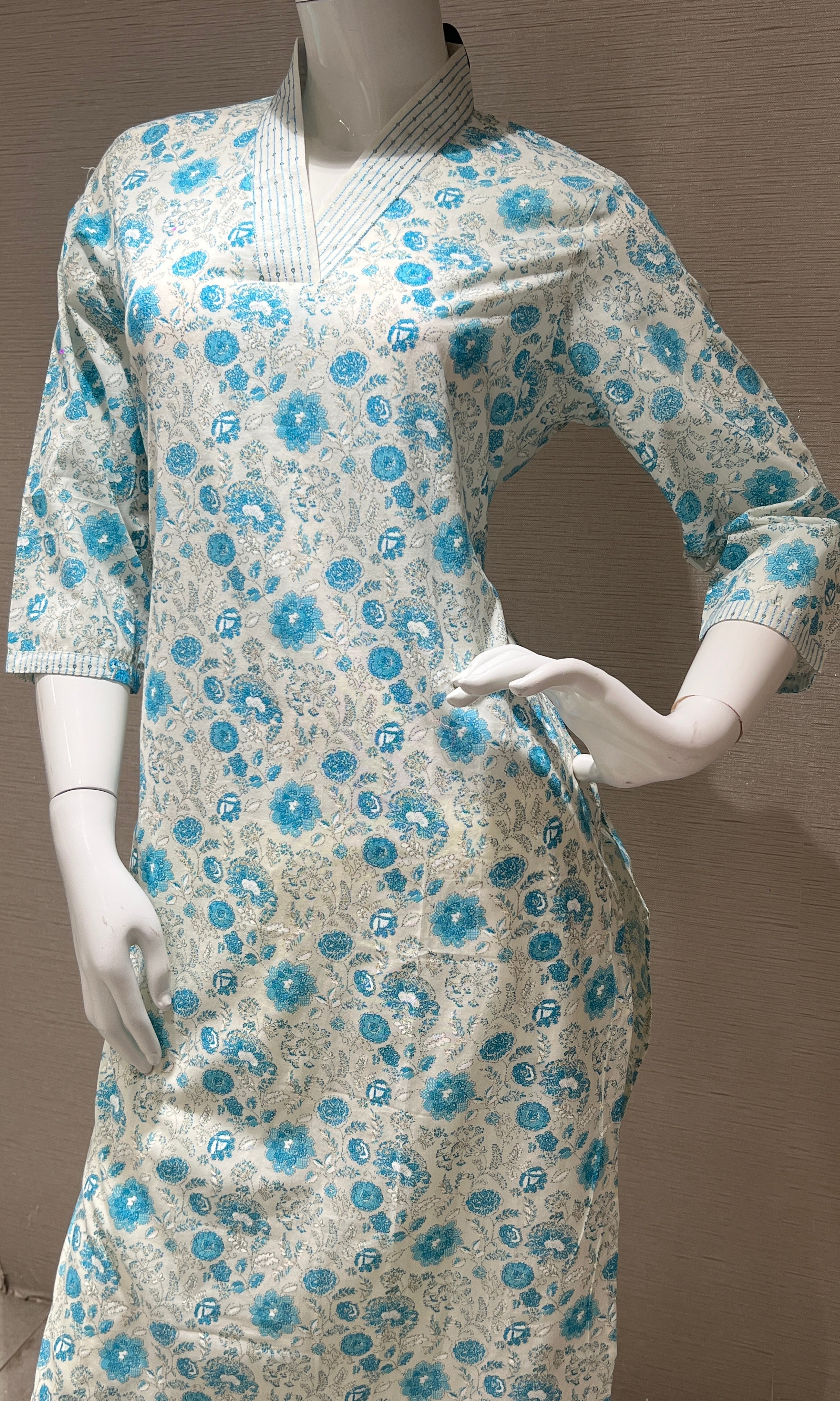 White floral print Kurti top