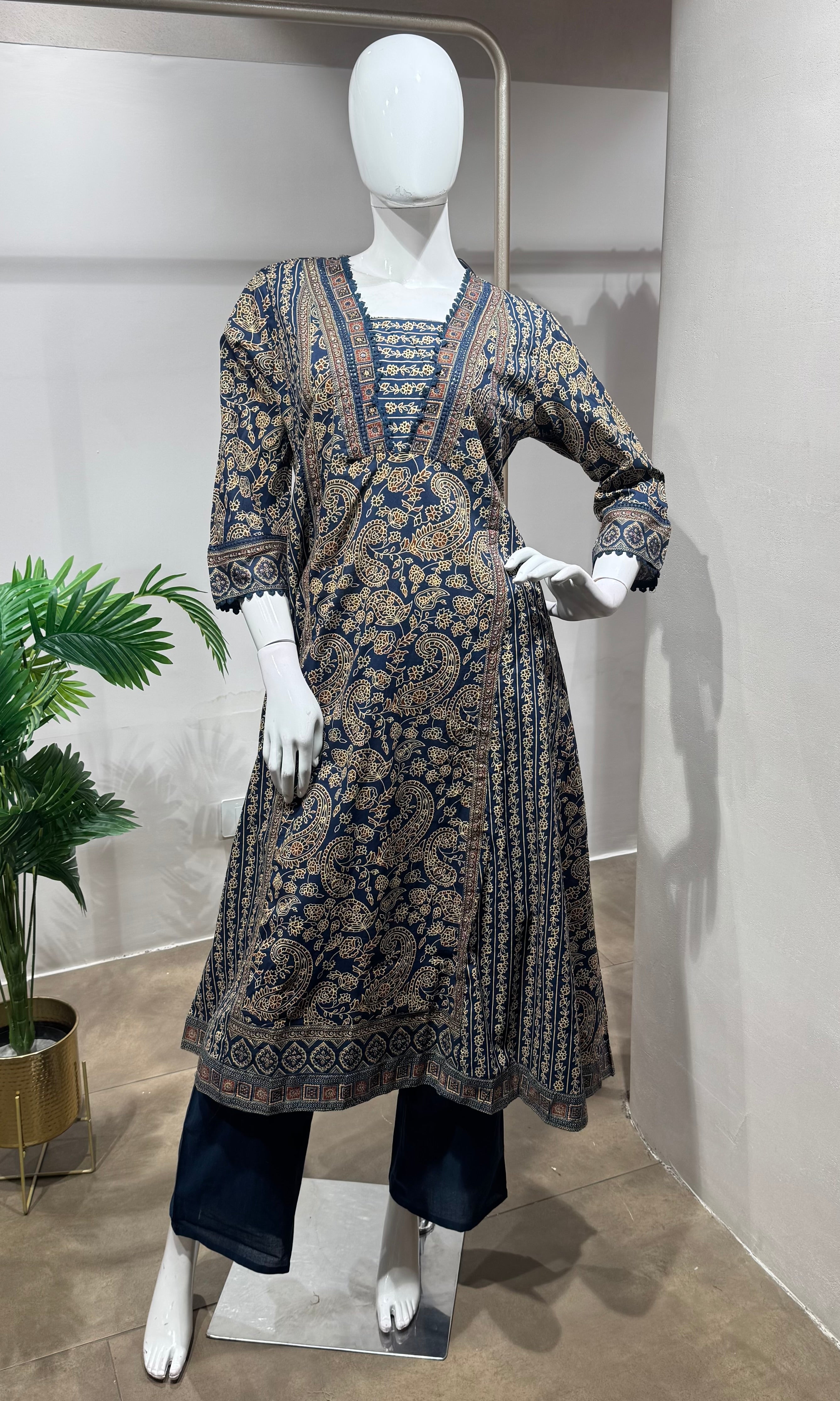 Blue floral printed embroidered kurta set