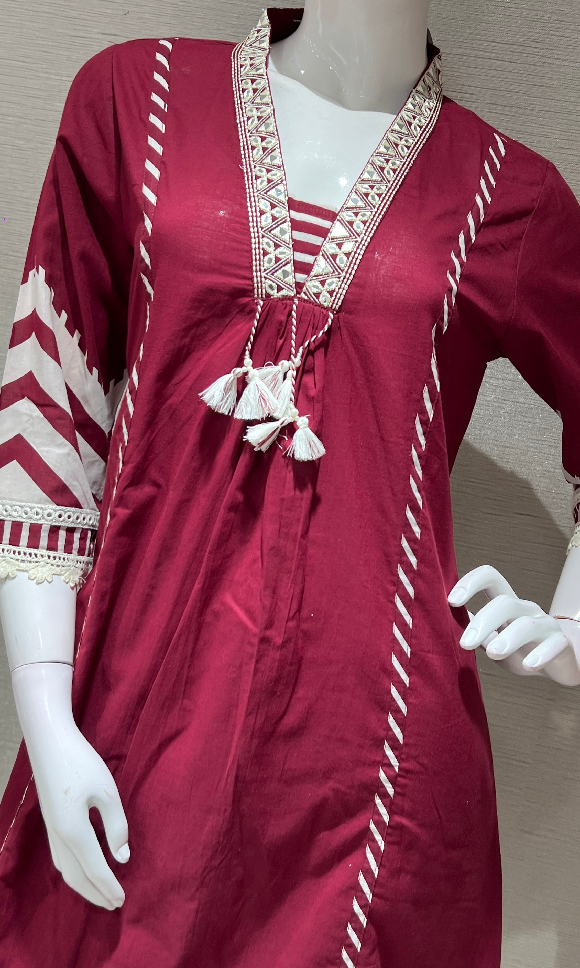 Maroon kurta set WITH WHITE LACE EMBROIDERY