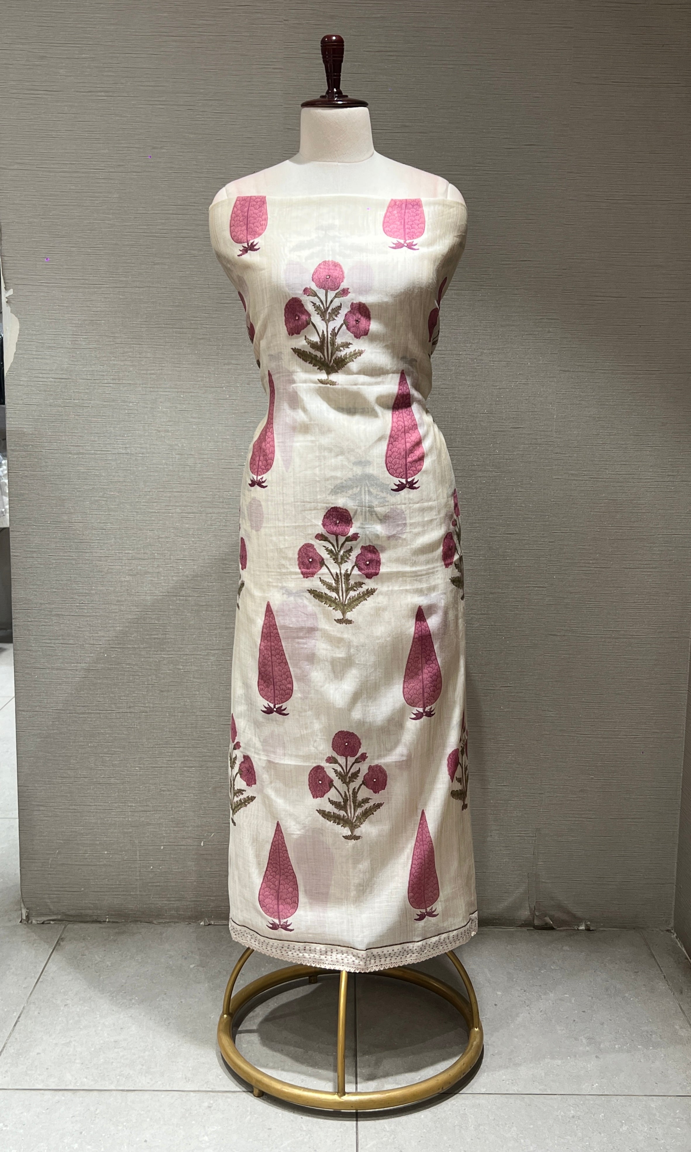PINK AND WHITE FLORAL PRINT DRESS MATERIAL