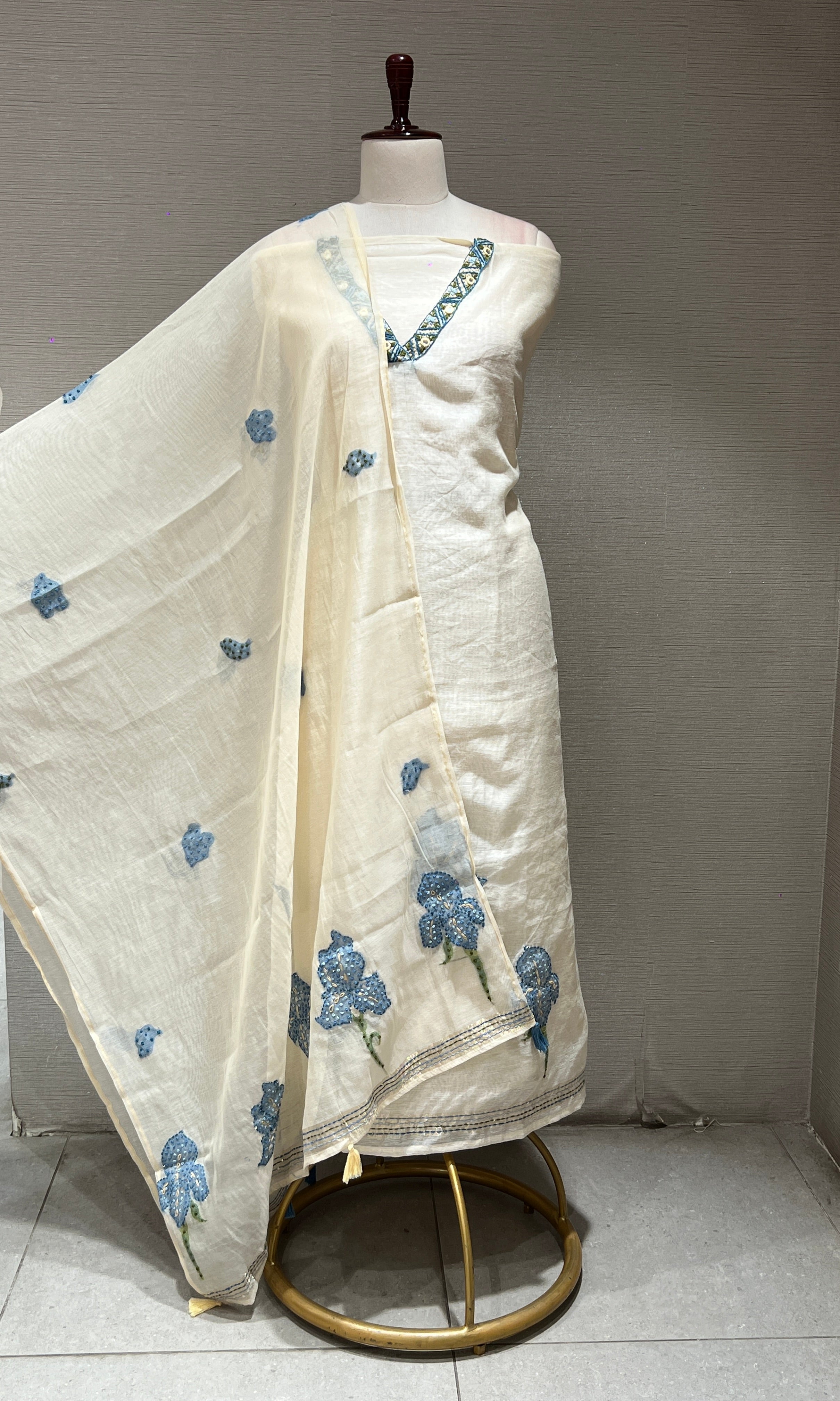 OFF WHITE DRESS MATERIAL